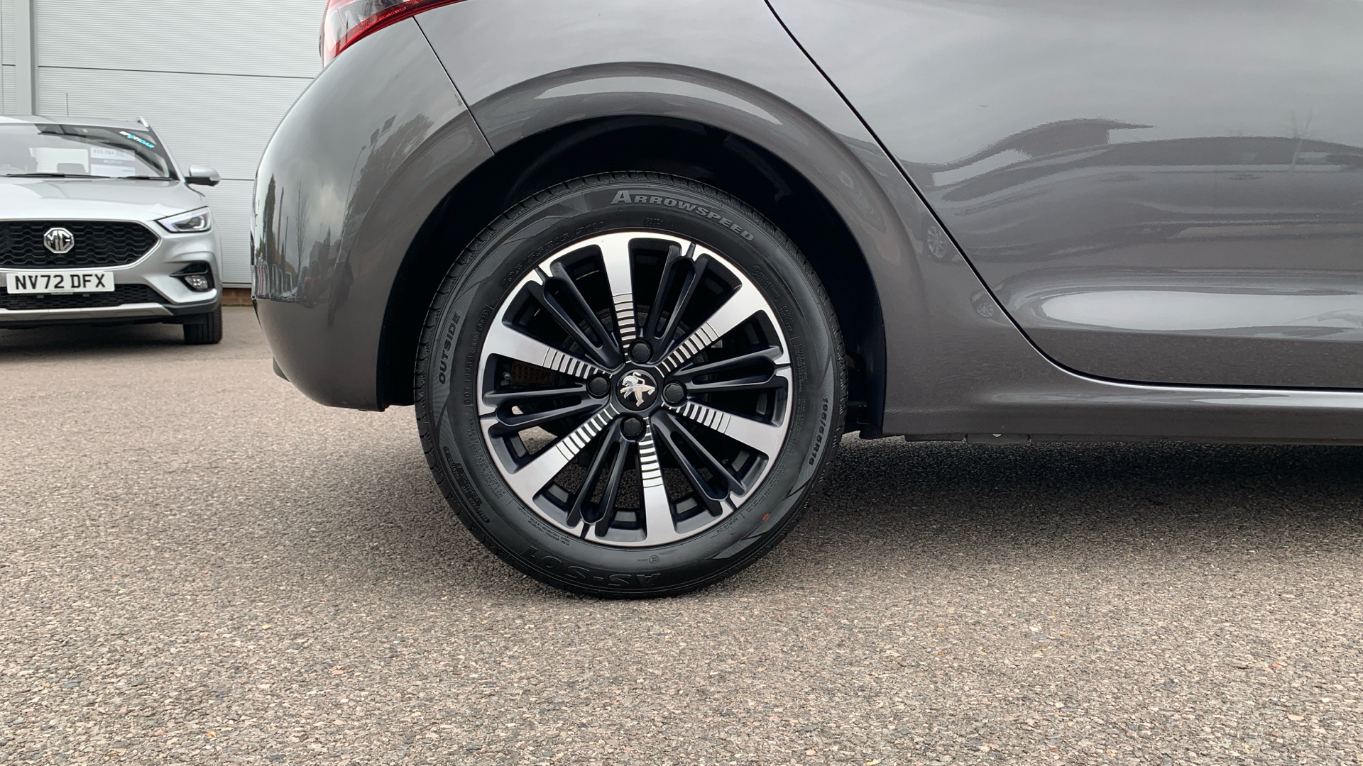 car image