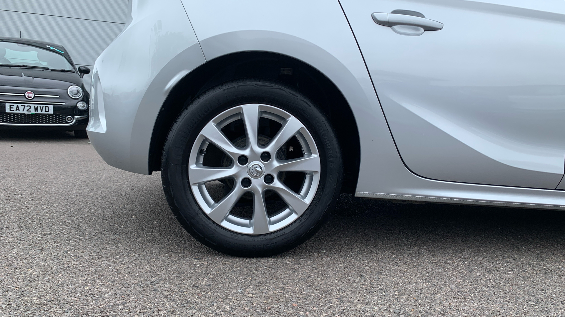 car image