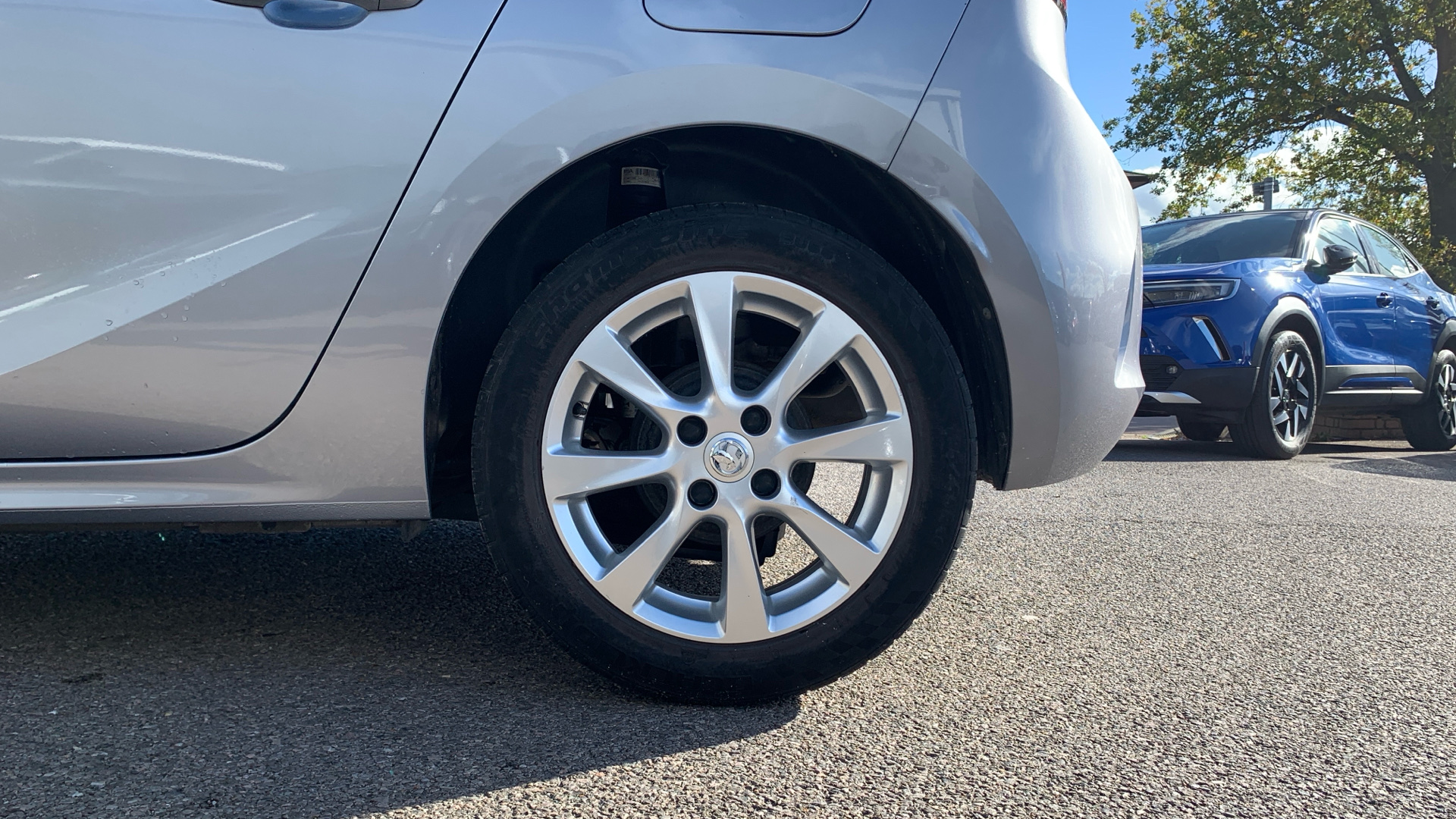 car image