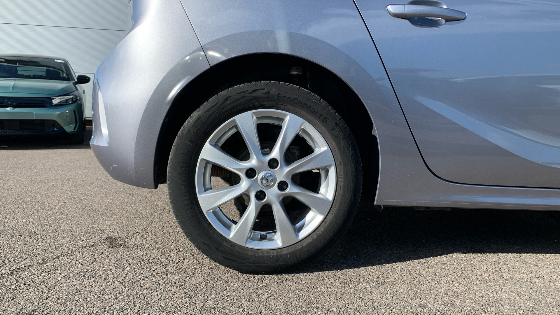 car image
