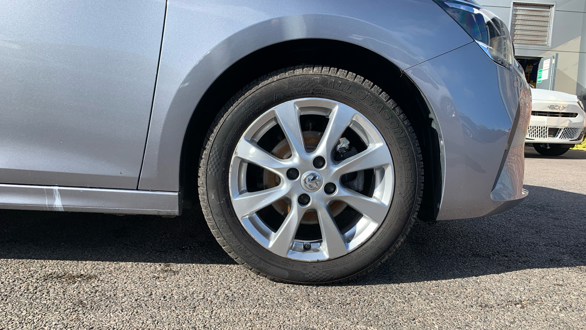 car image