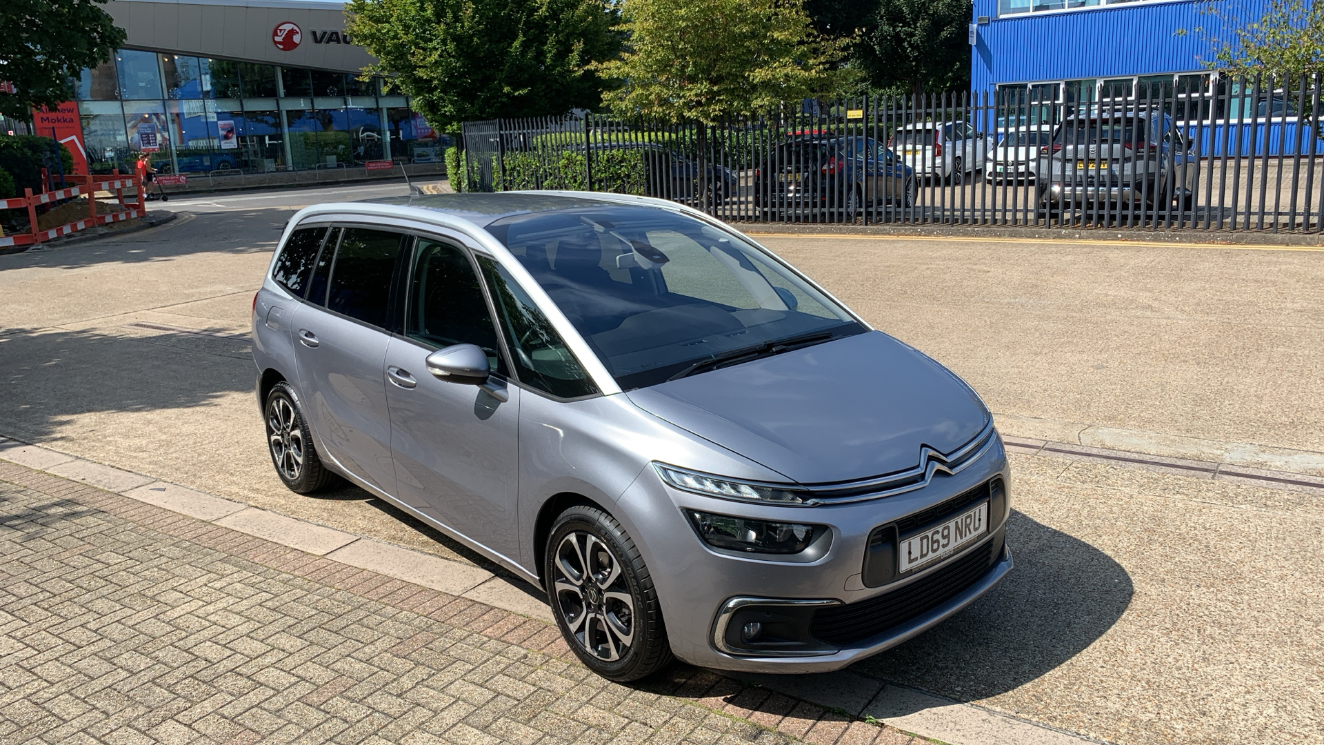 car image