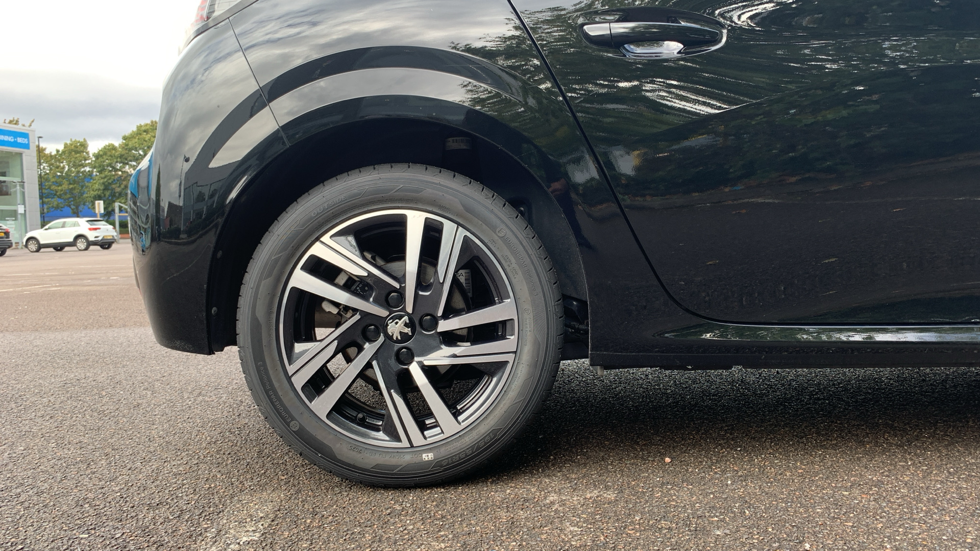 car image