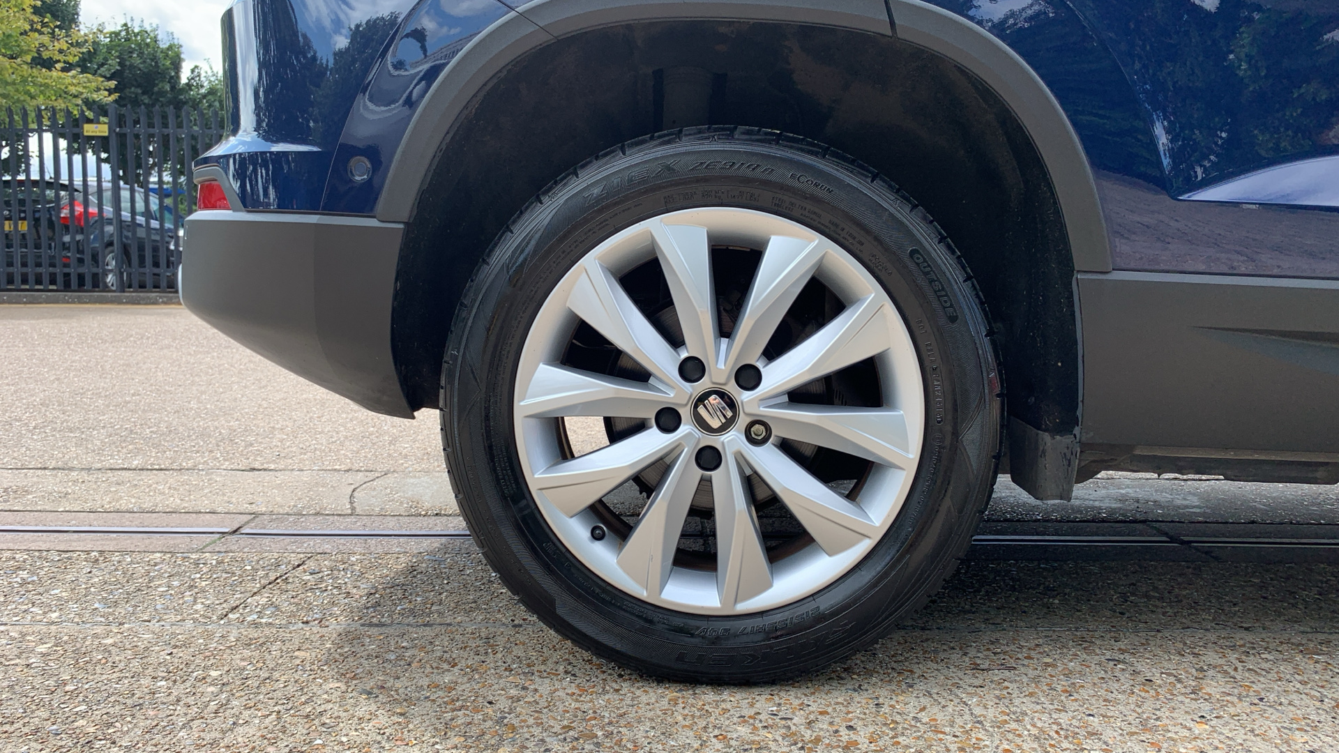 car image