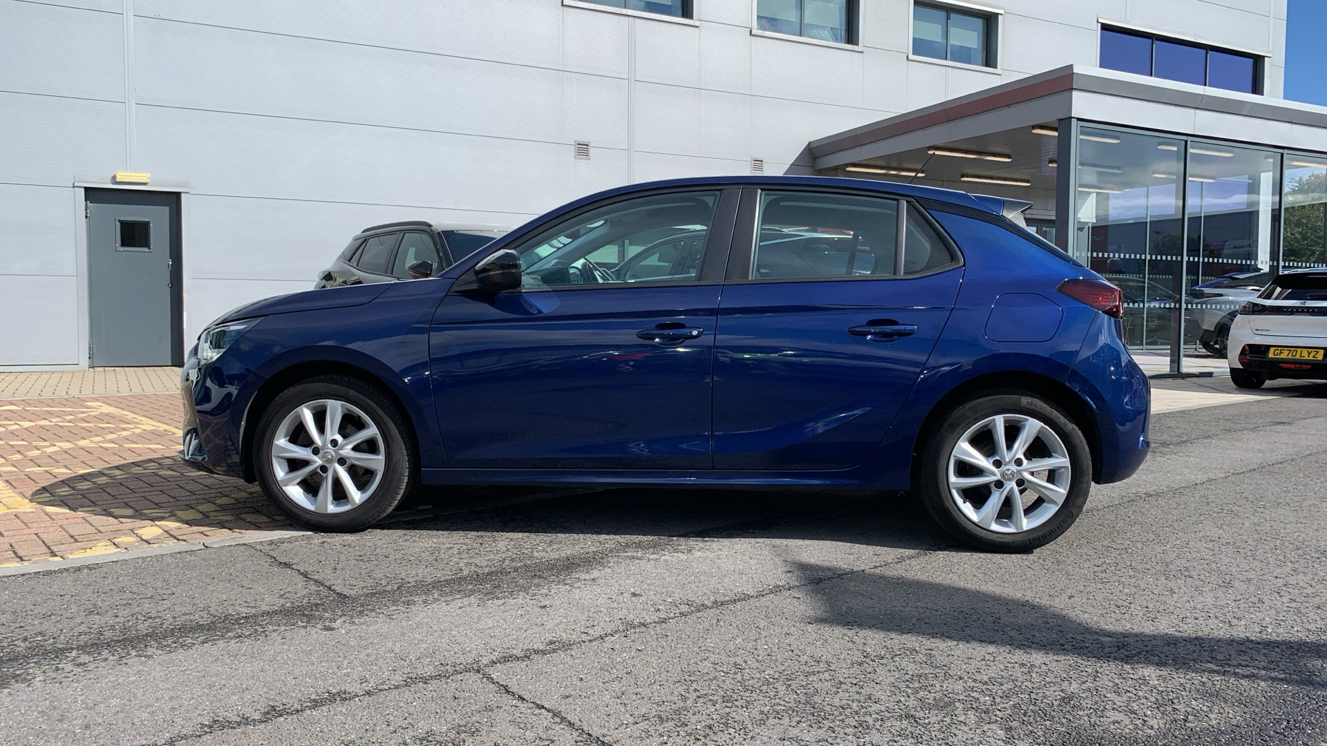 car image
