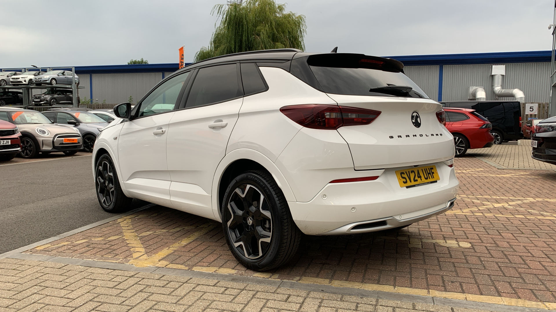 car image