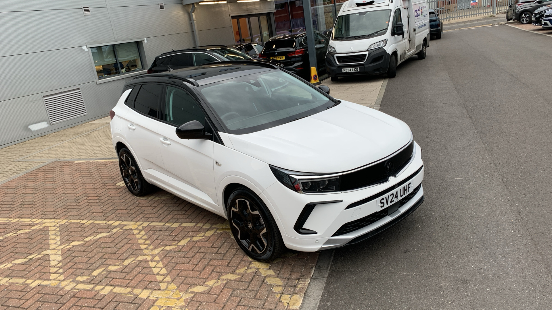 car image