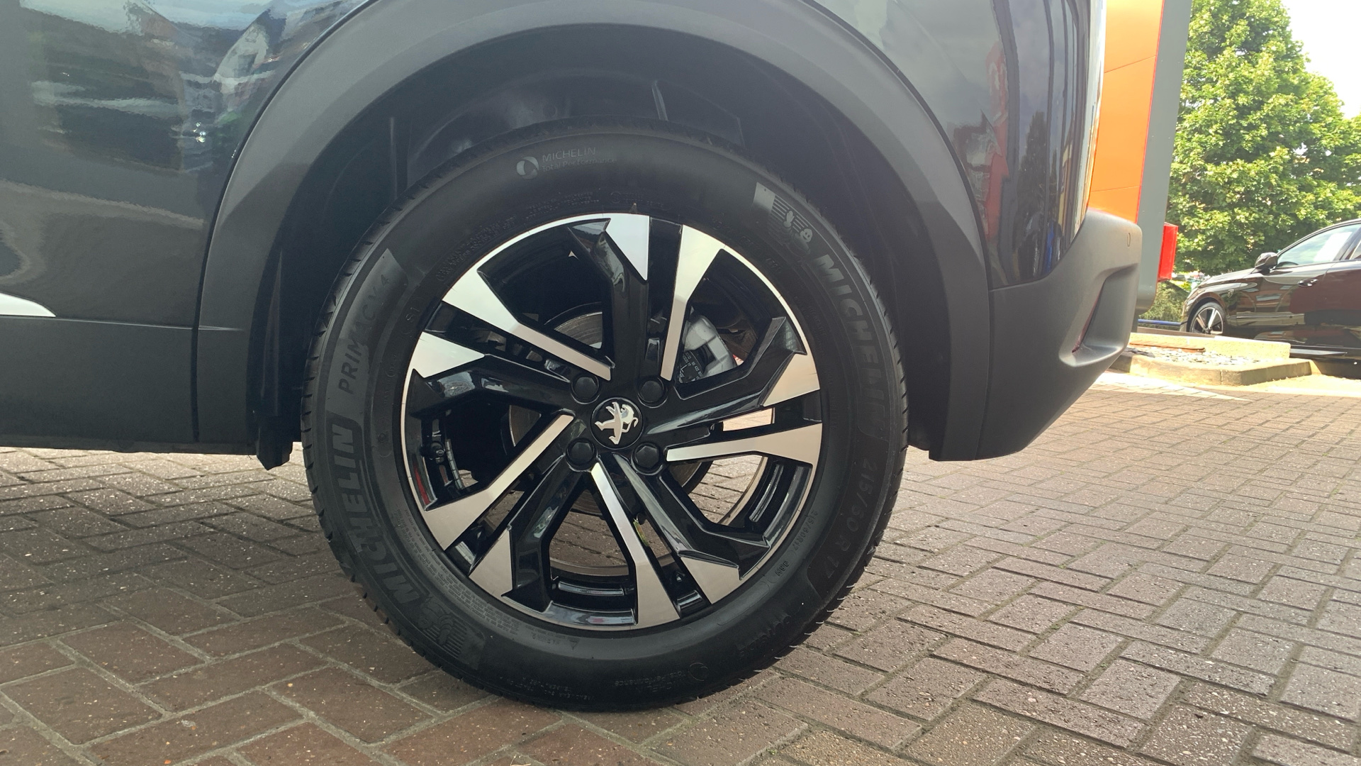 car image