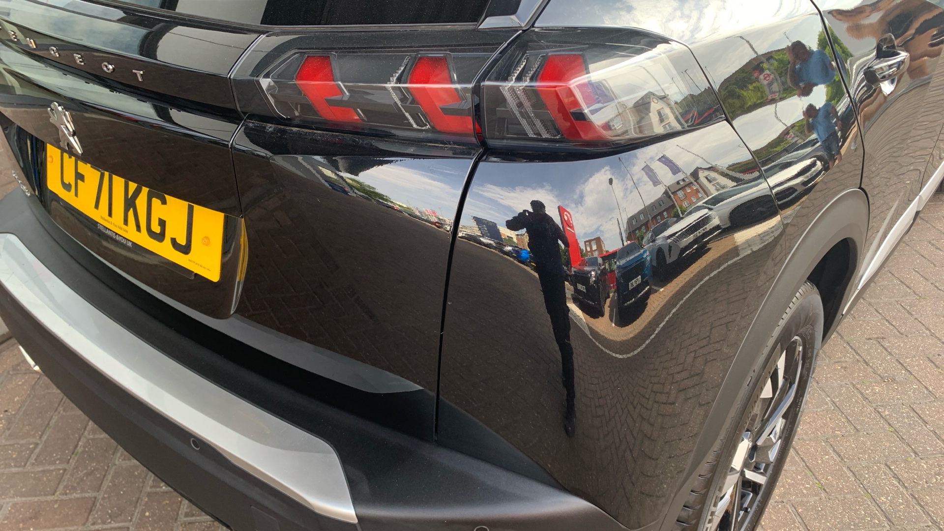 car image