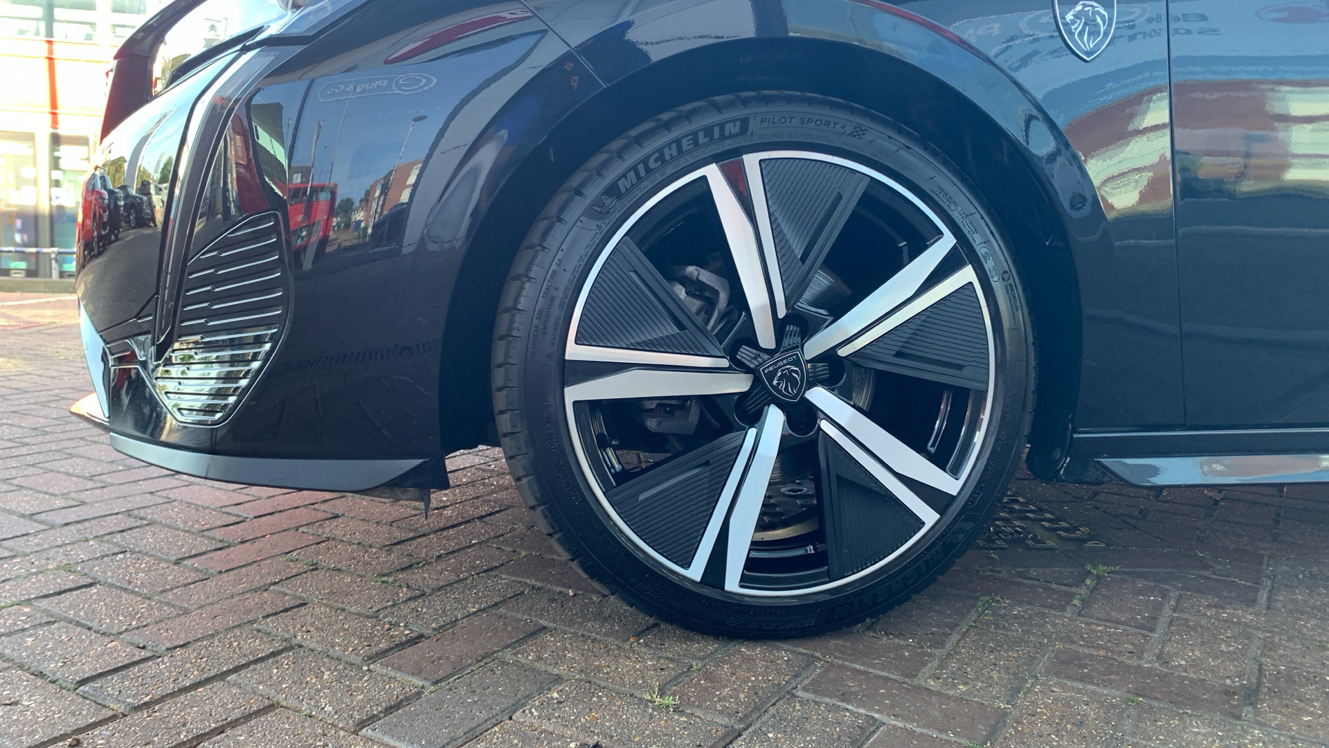 car image