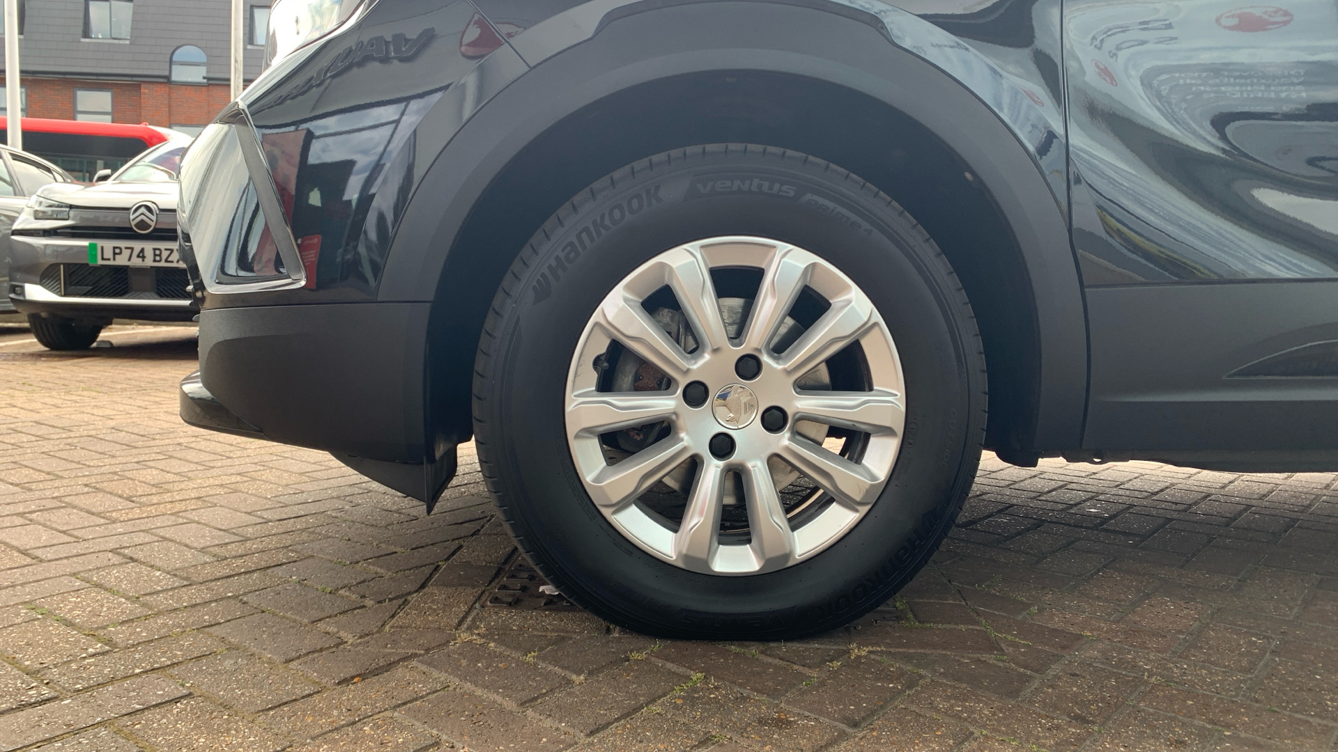 car image