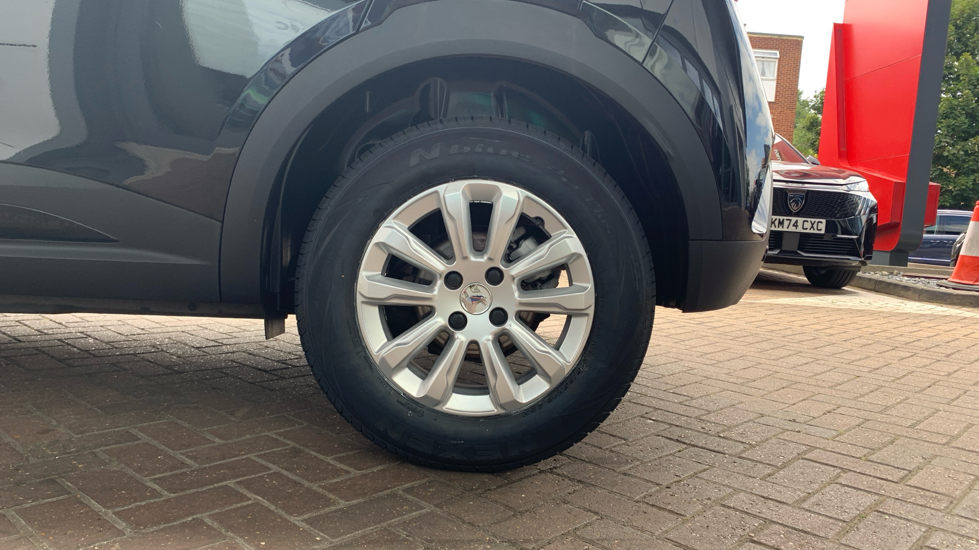 car image