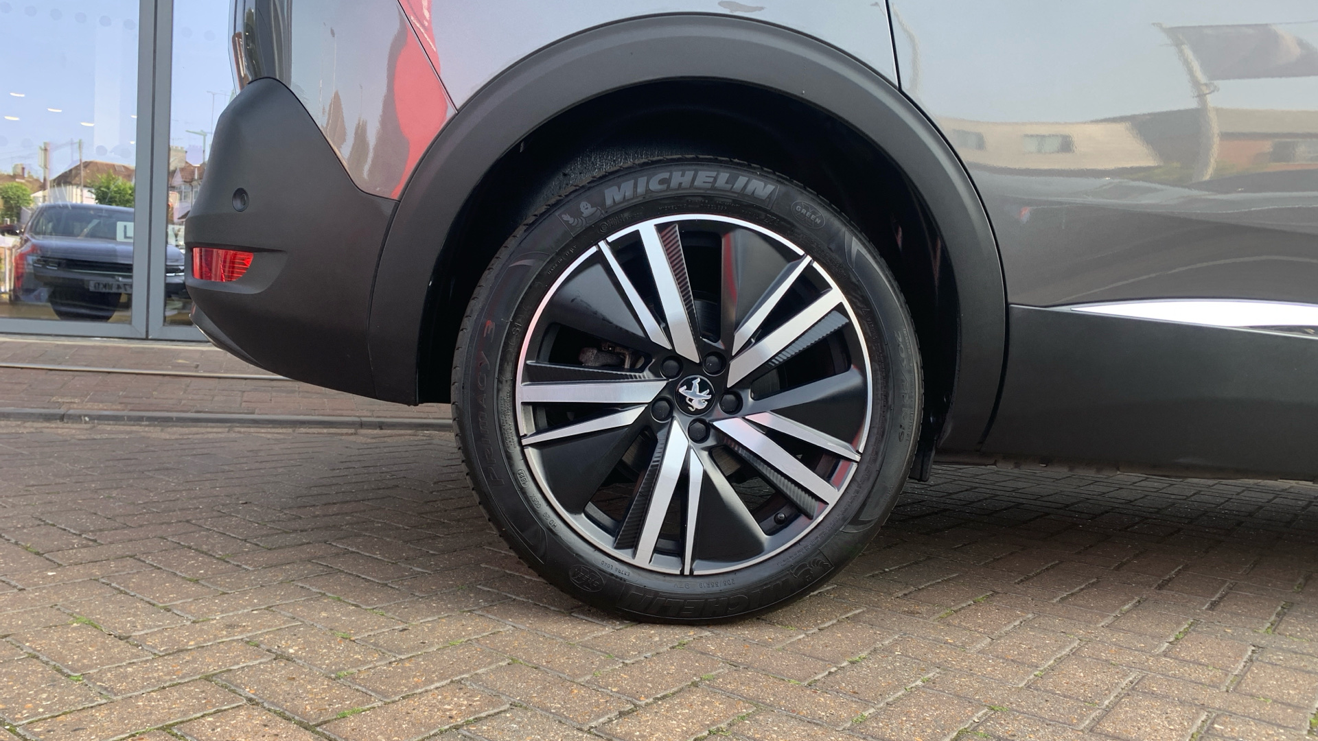 car image