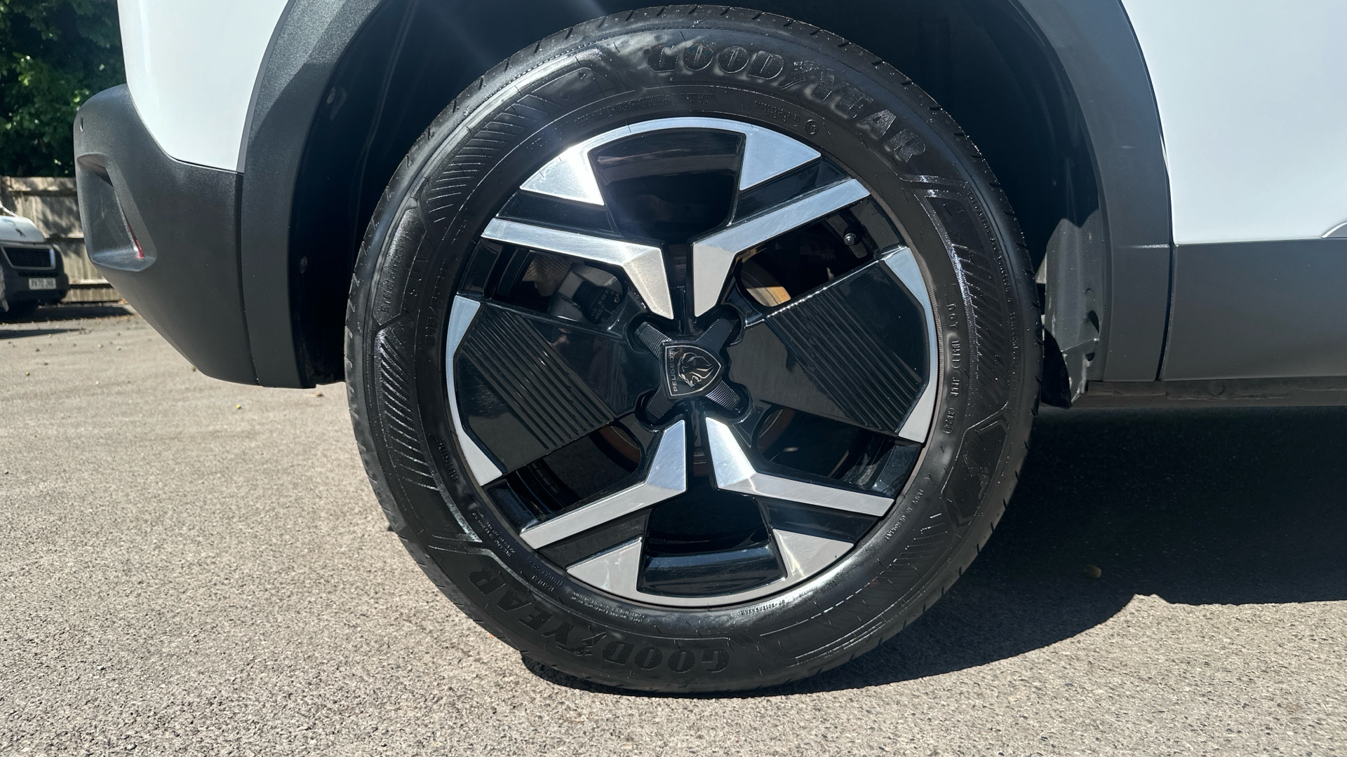 car image