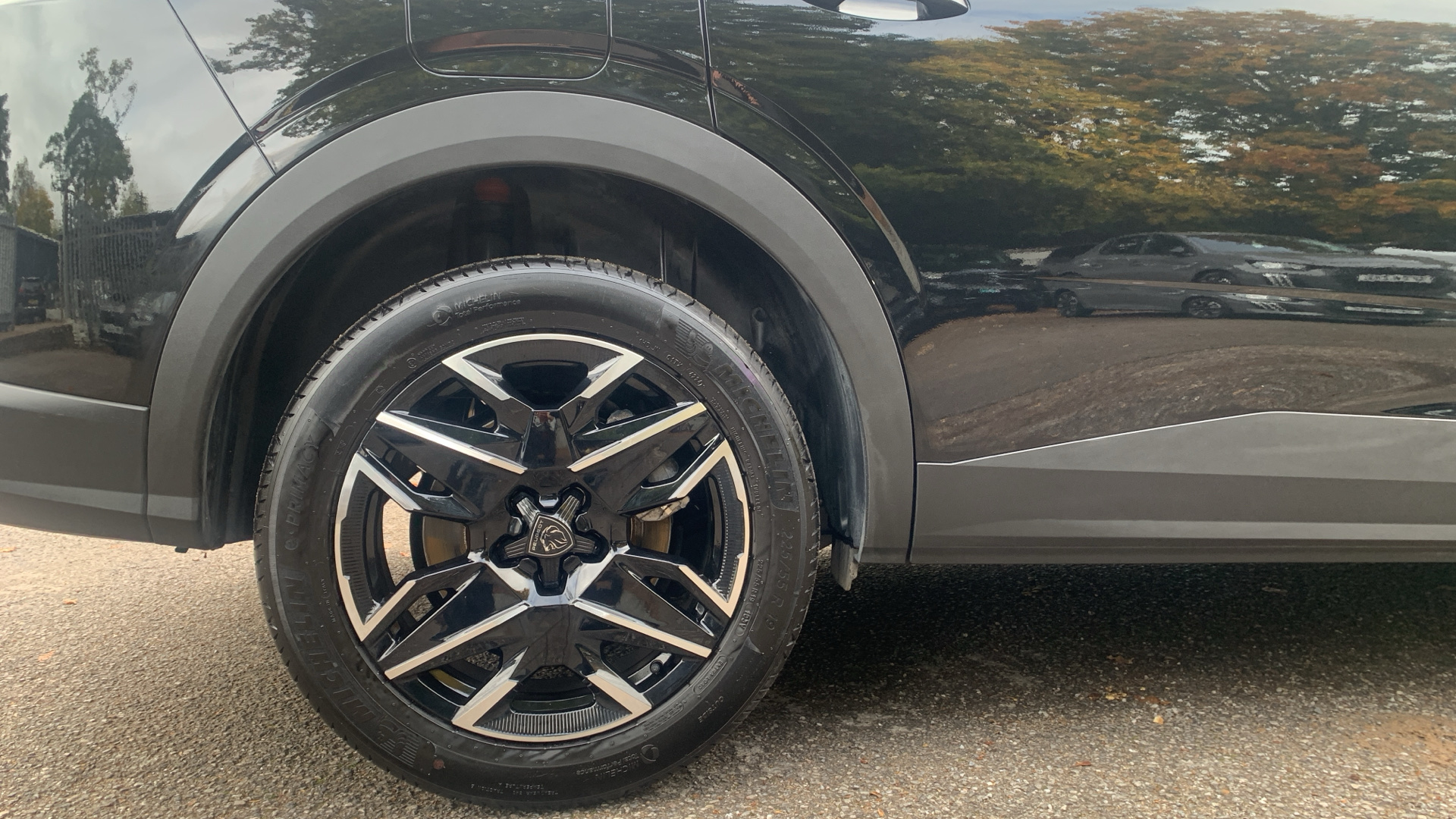 car image