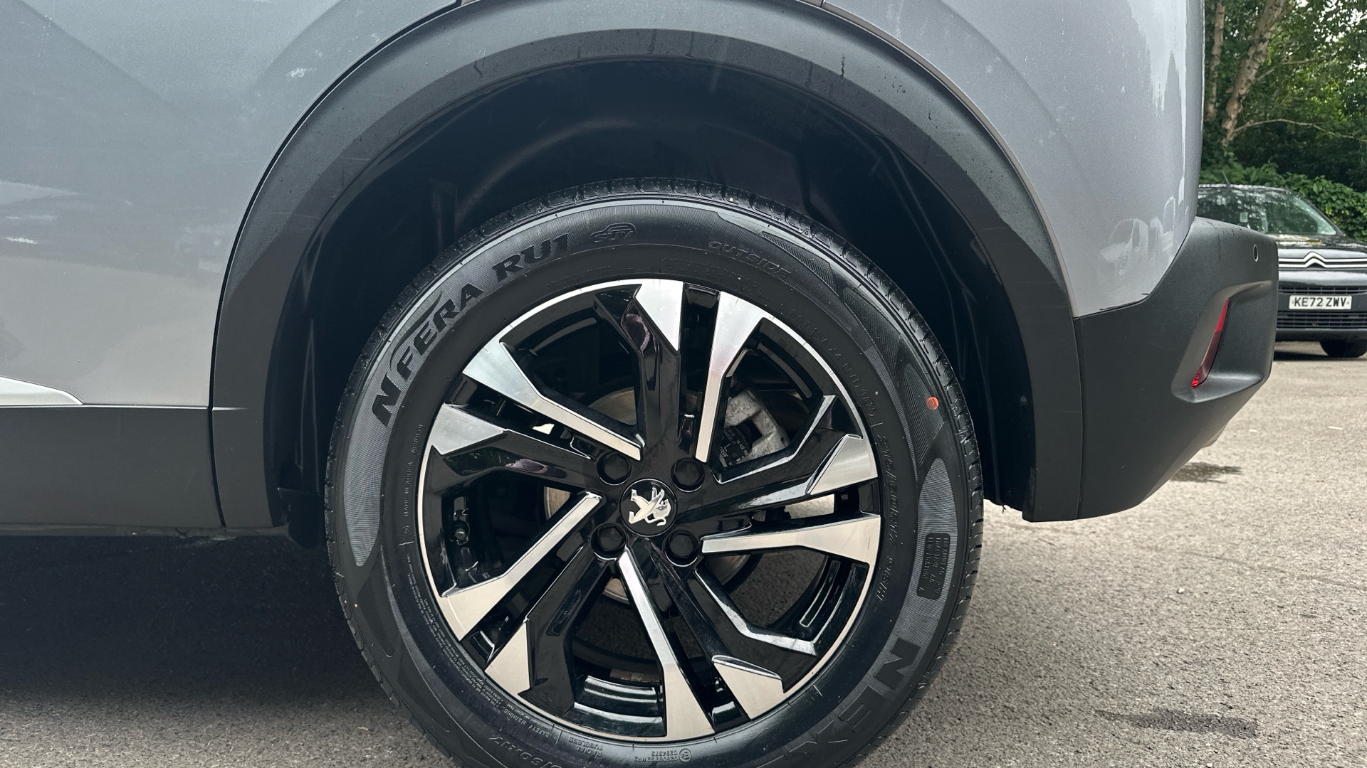 car image