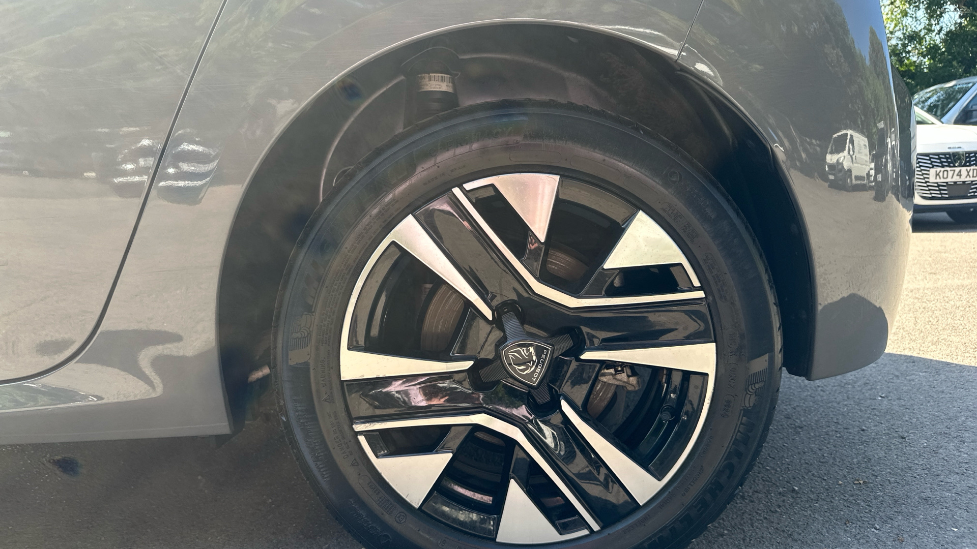 car image