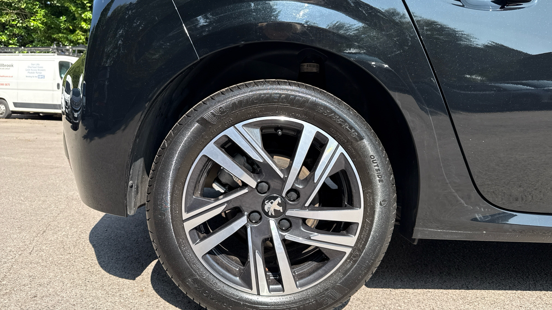 car image