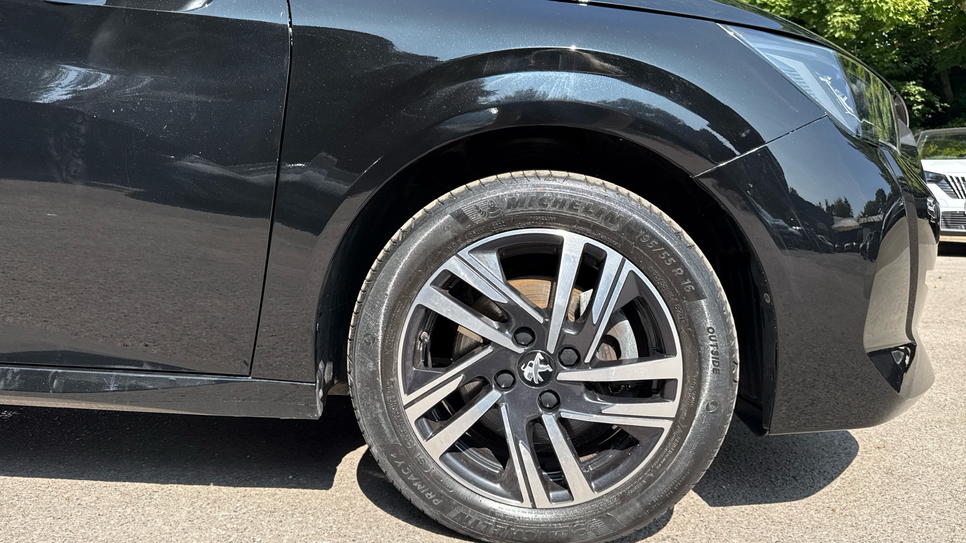 car image