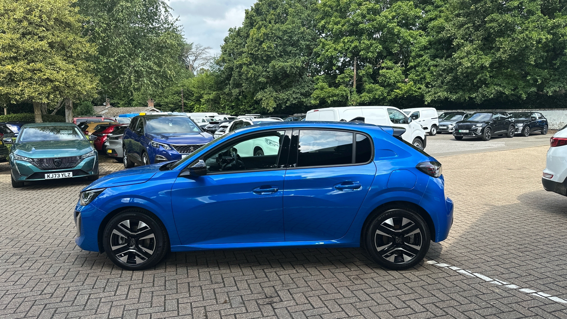 car image