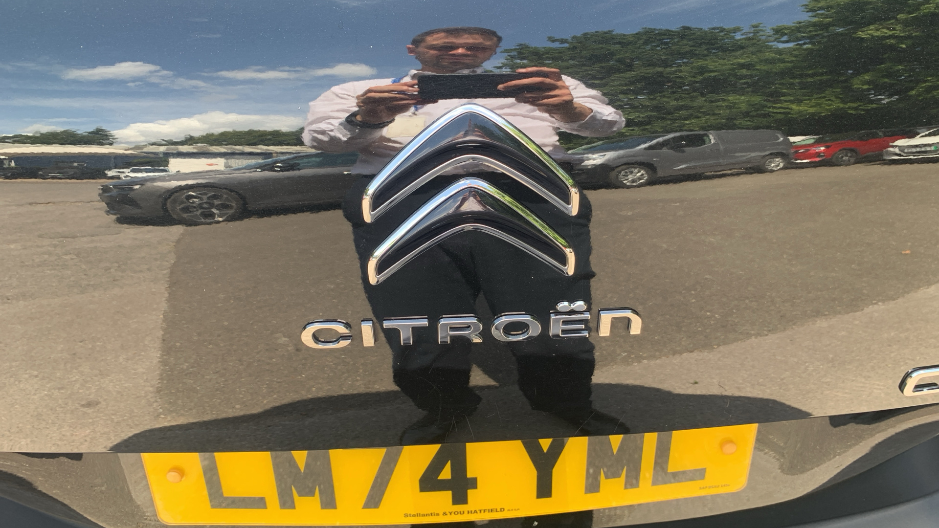 car image