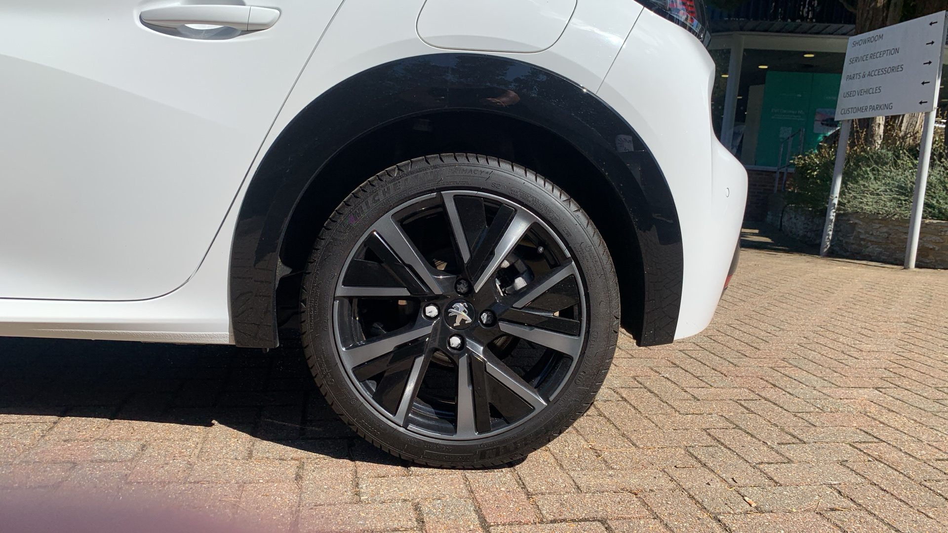 car image