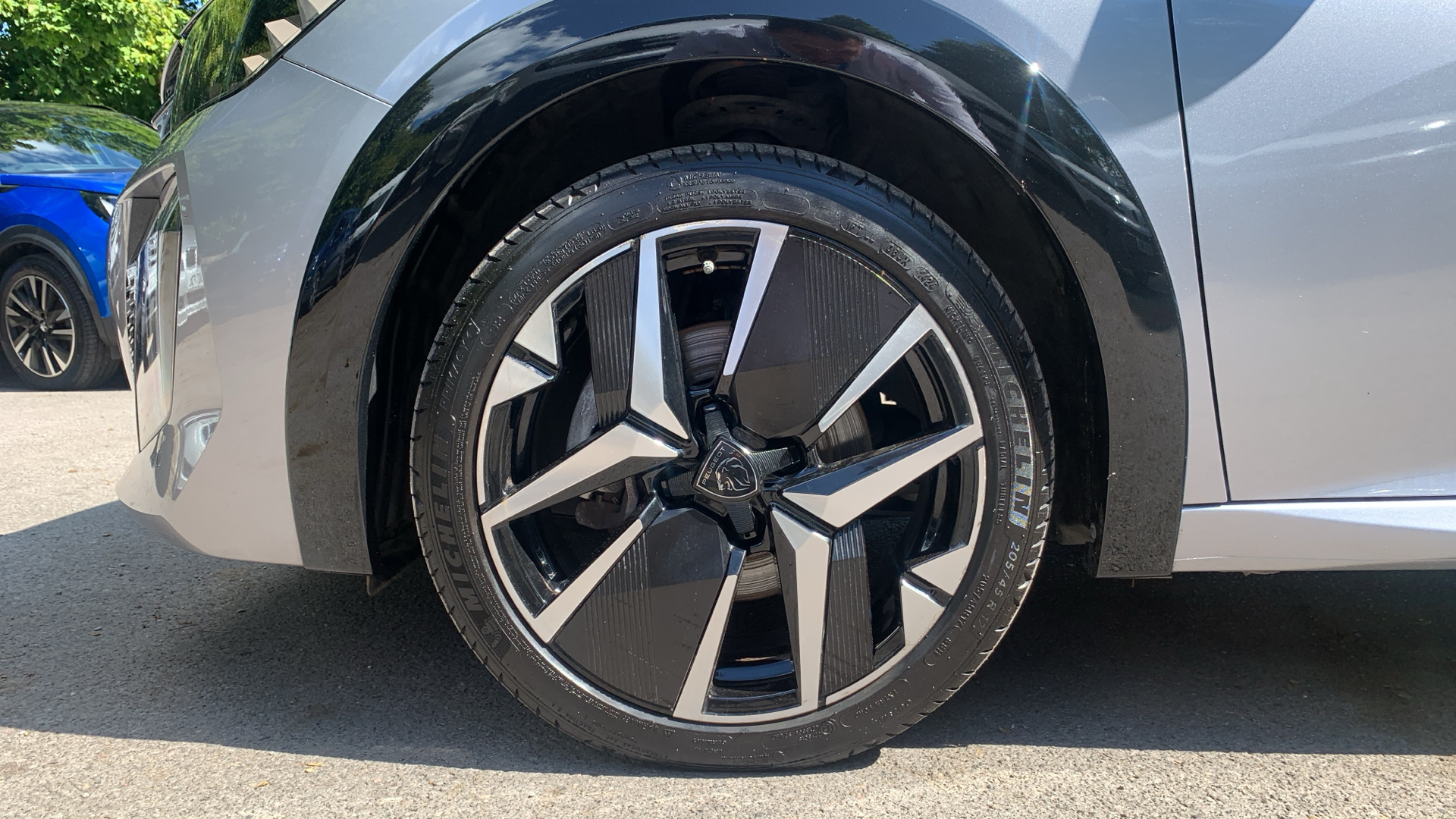 car image