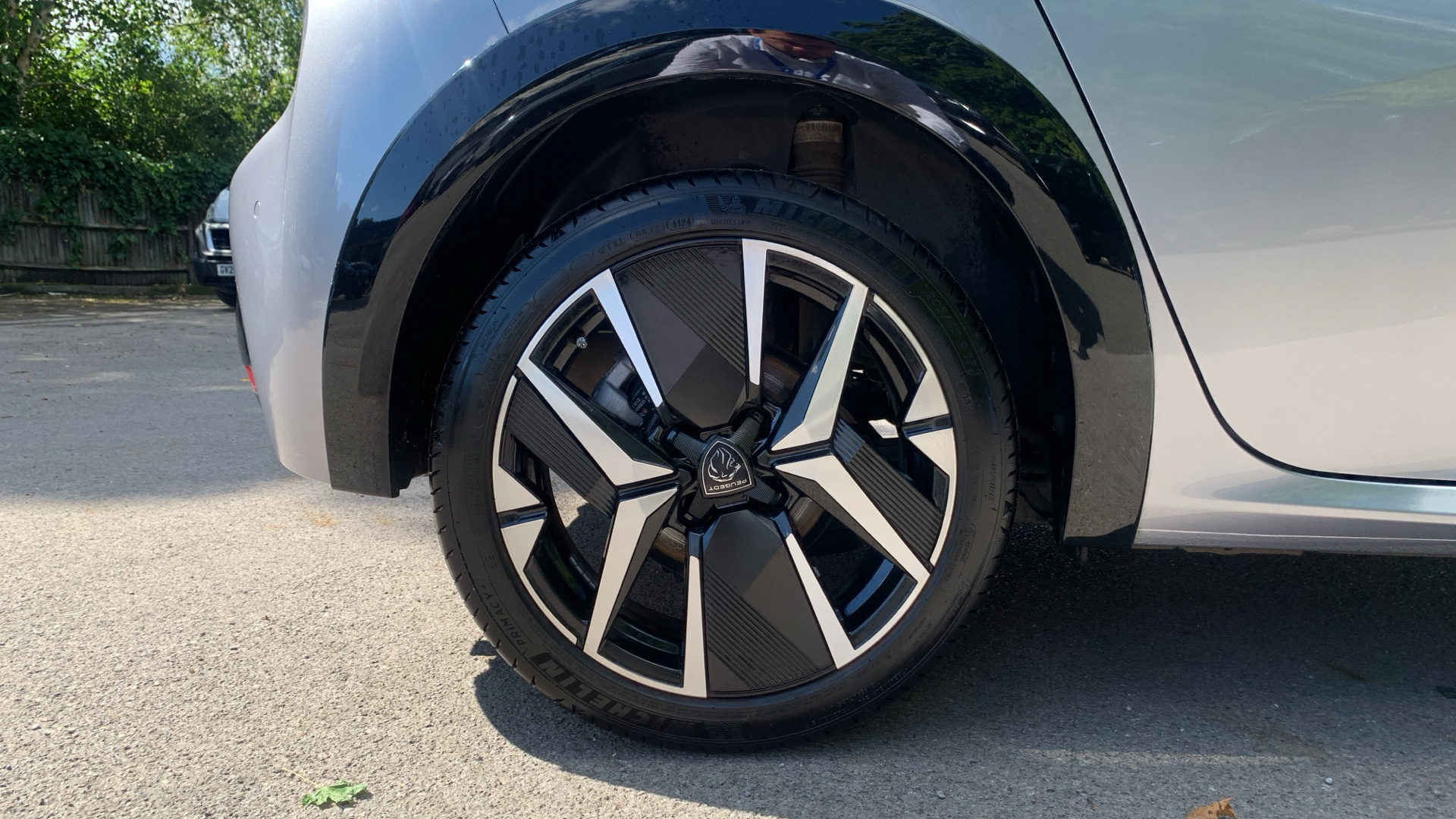 car image