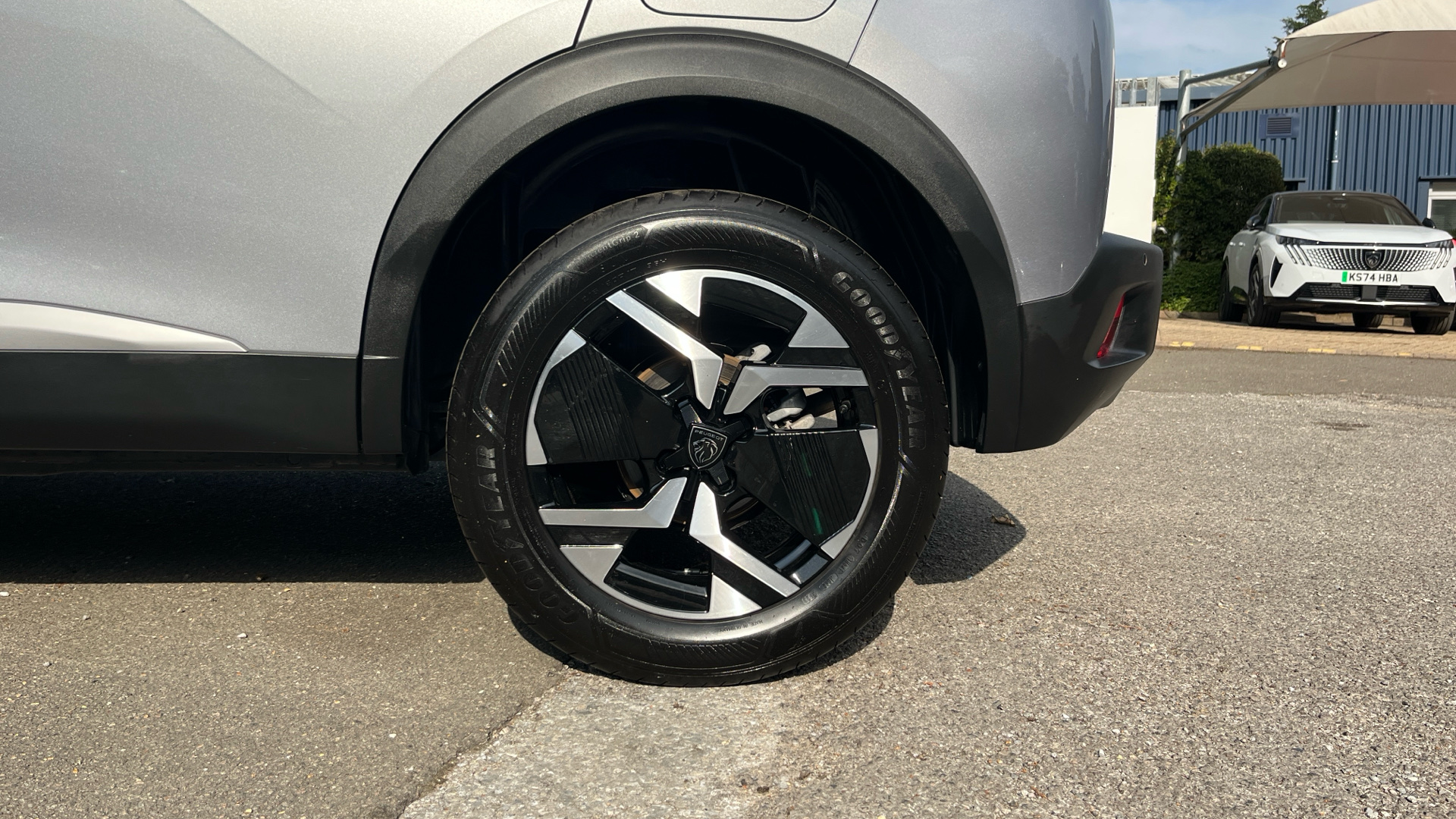 car image
