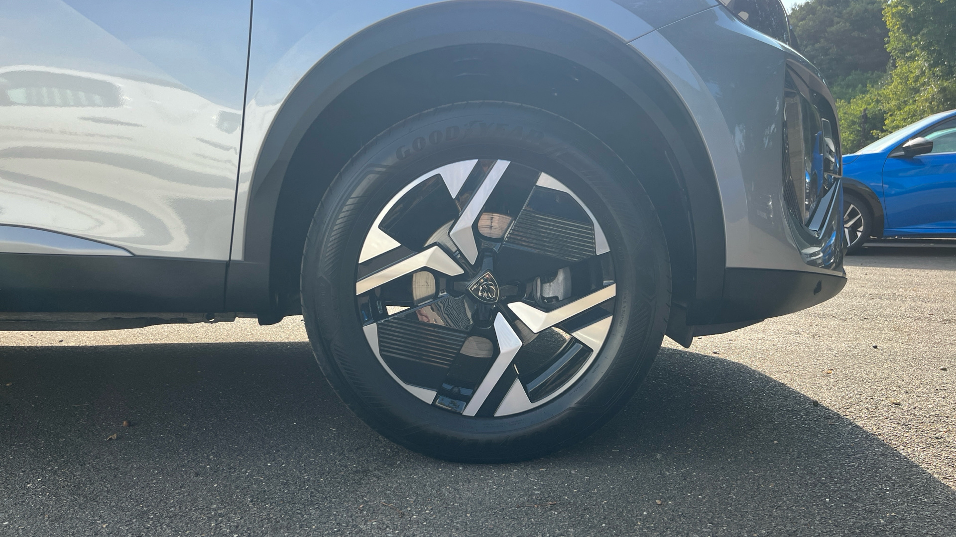 car image