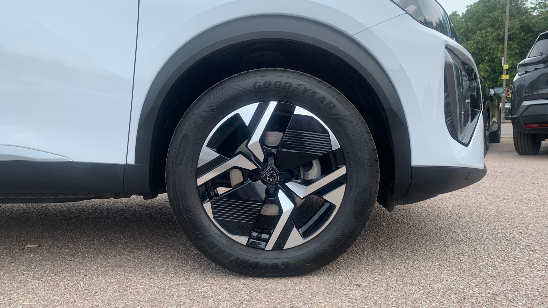 car image