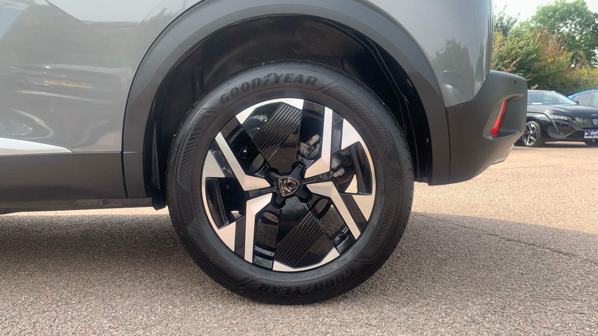 car image