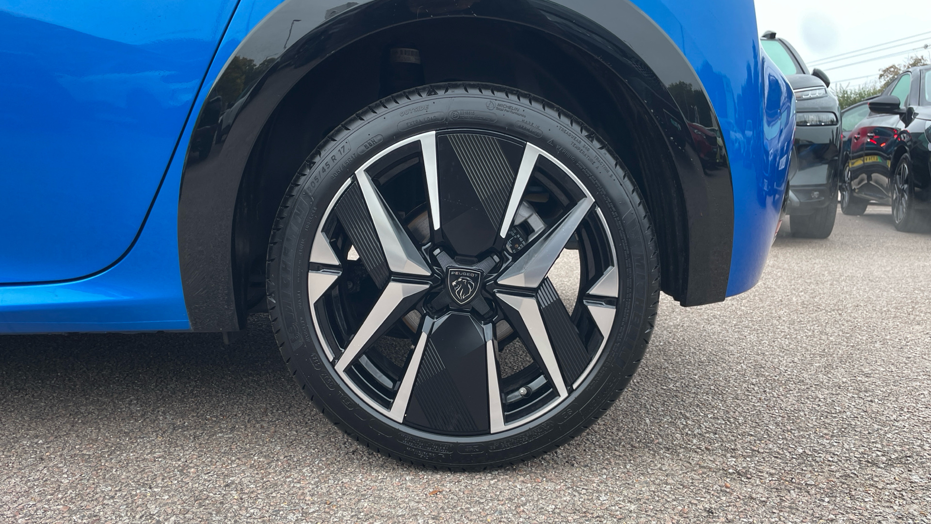 car image