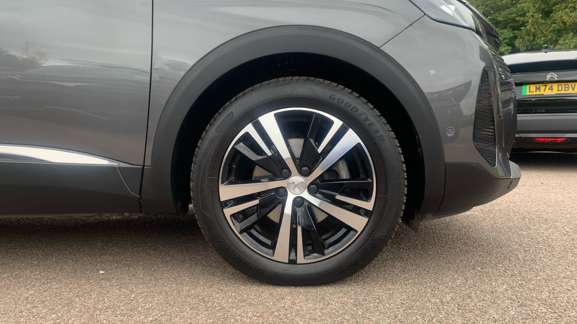 car image