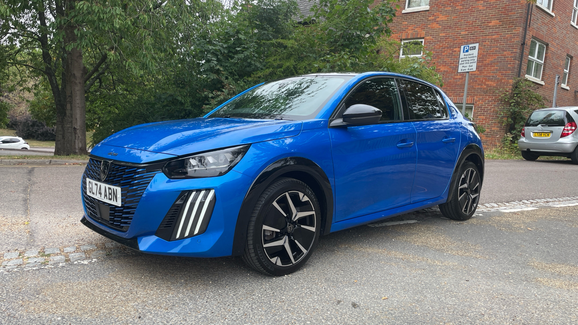 car image