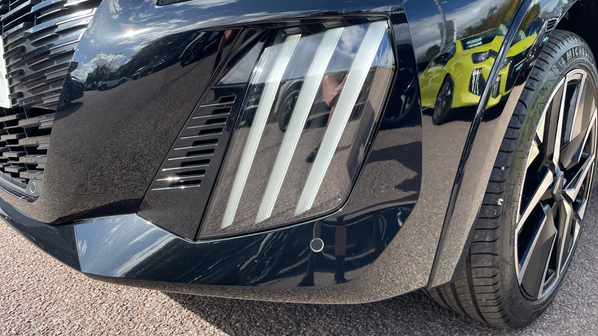 car image