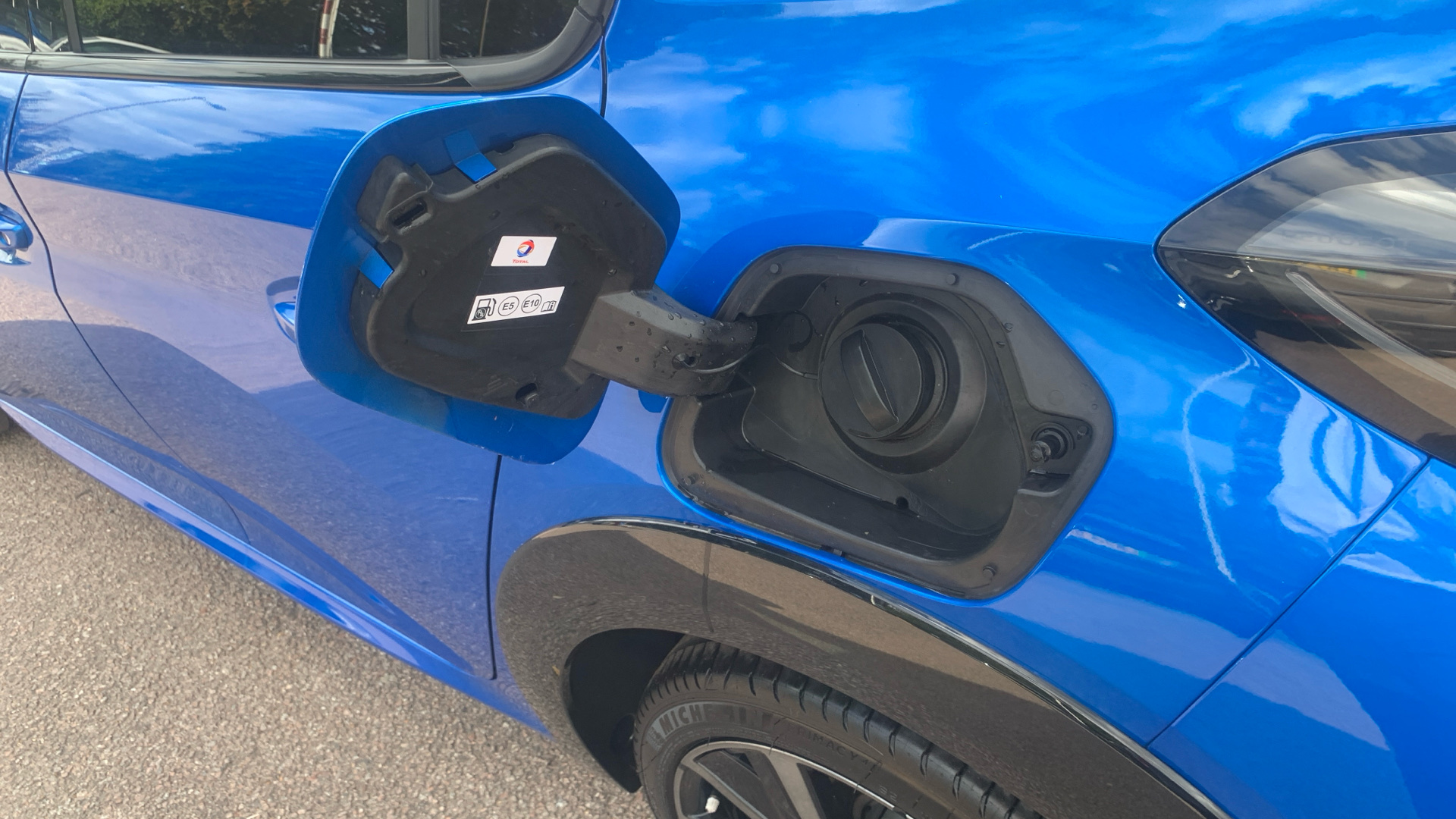 car image