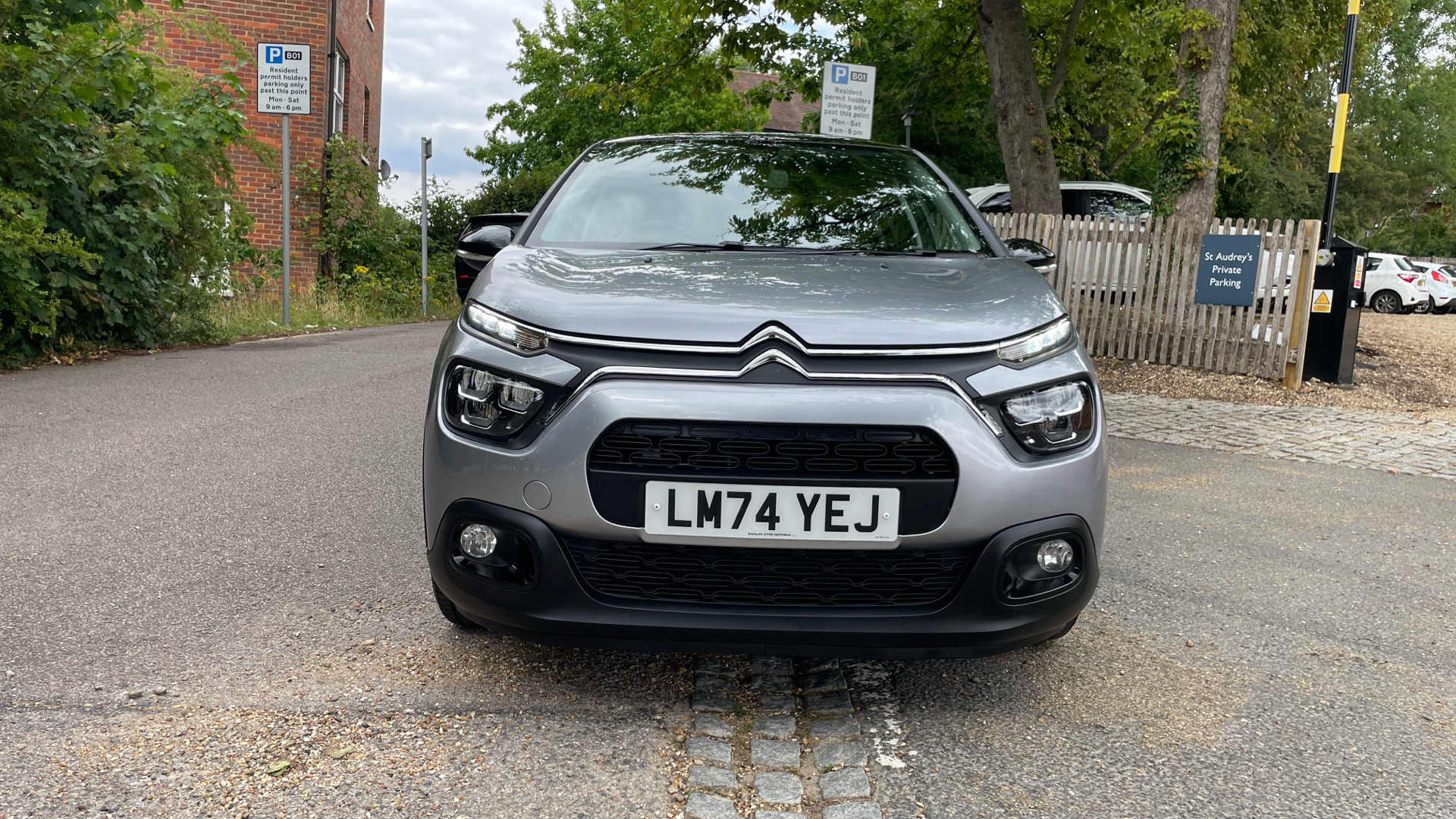 car image