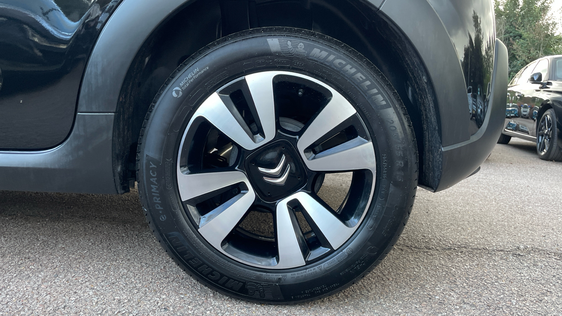 car image
