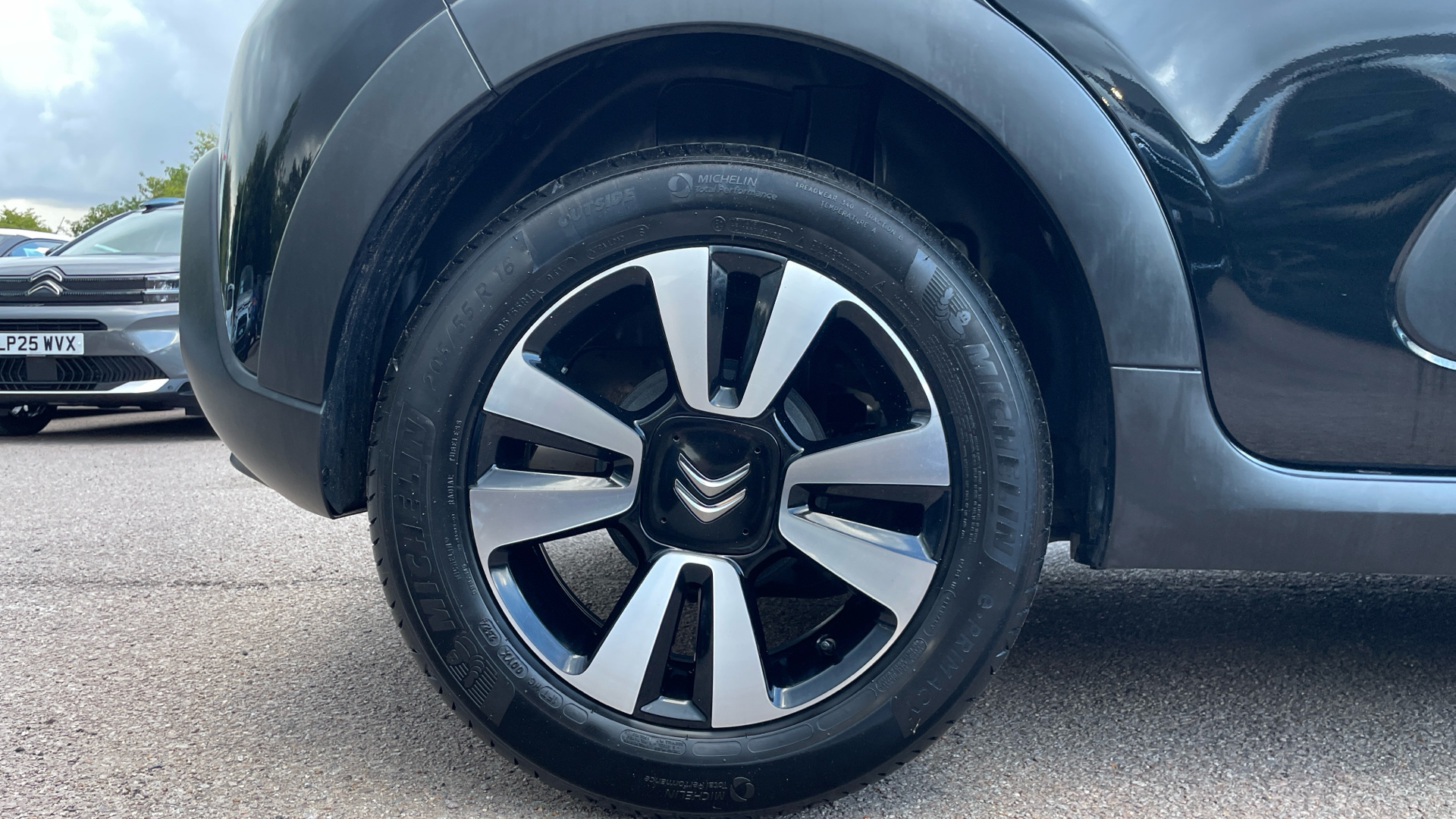 car image