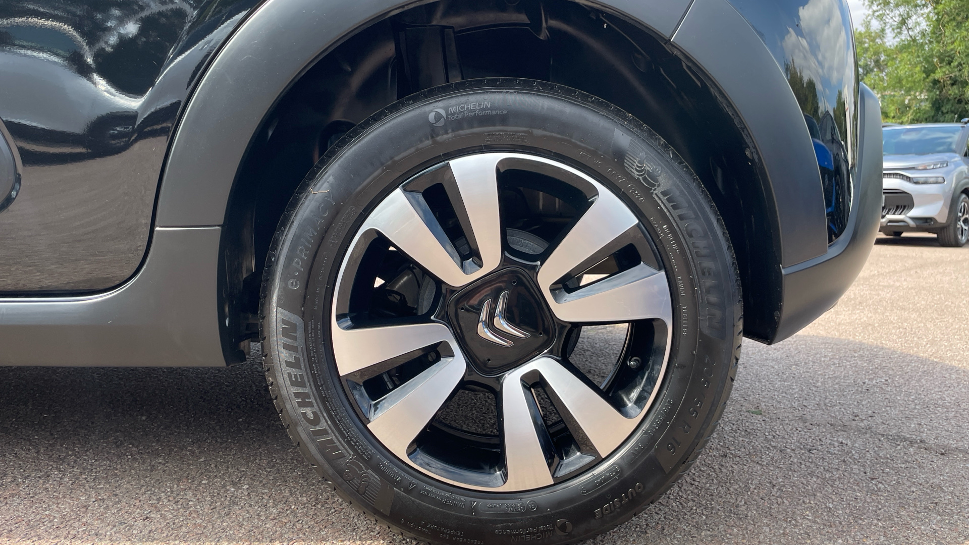 car image
