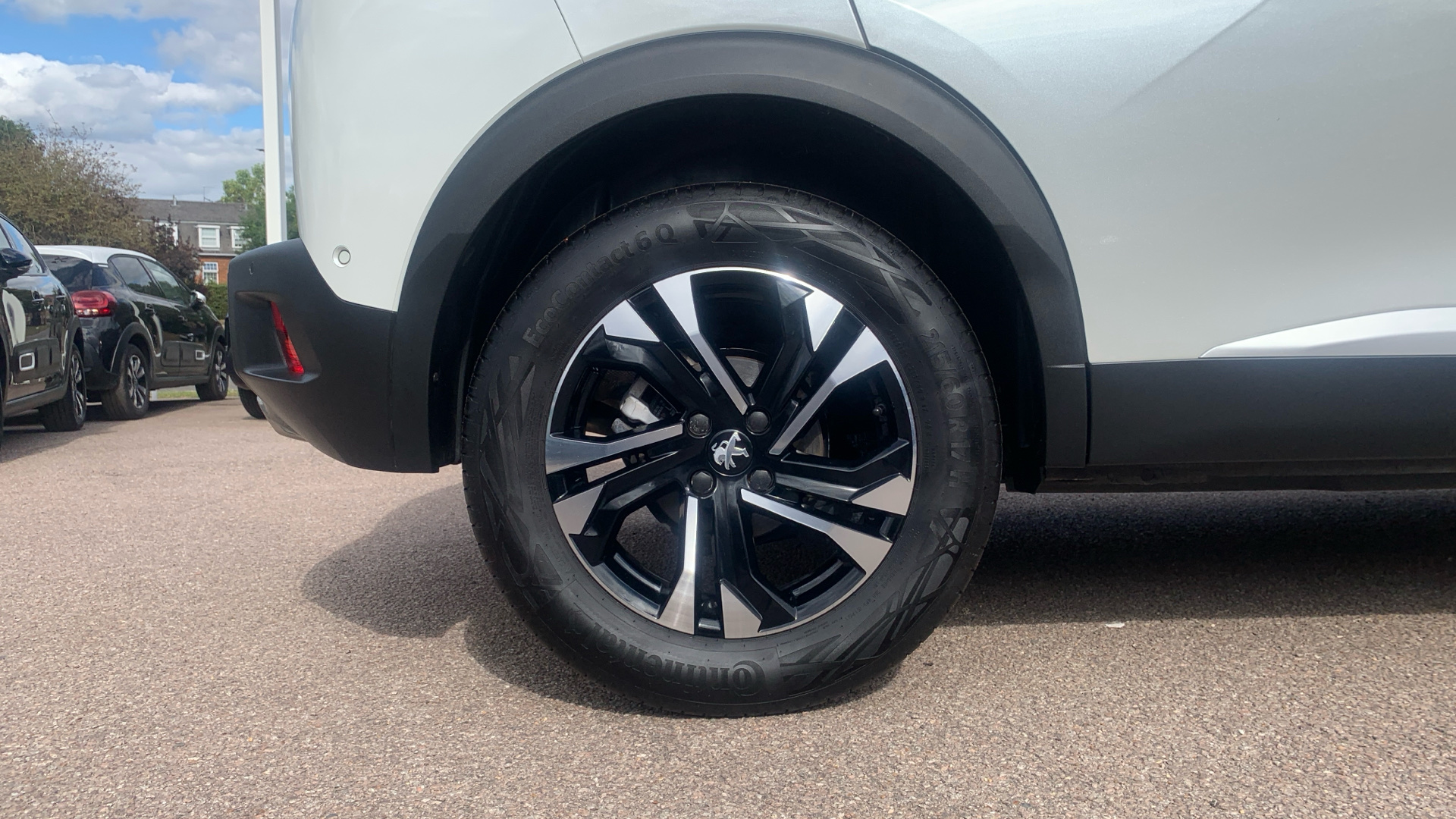 car image