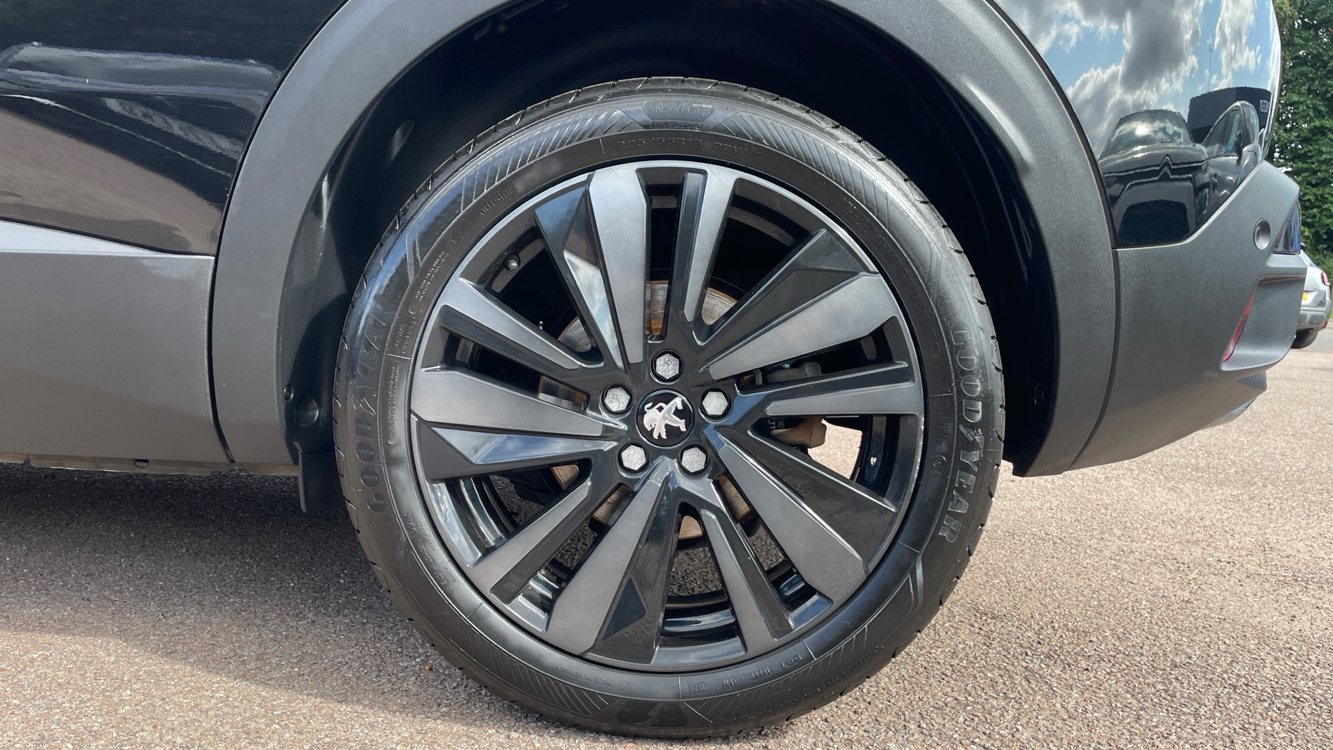 car image