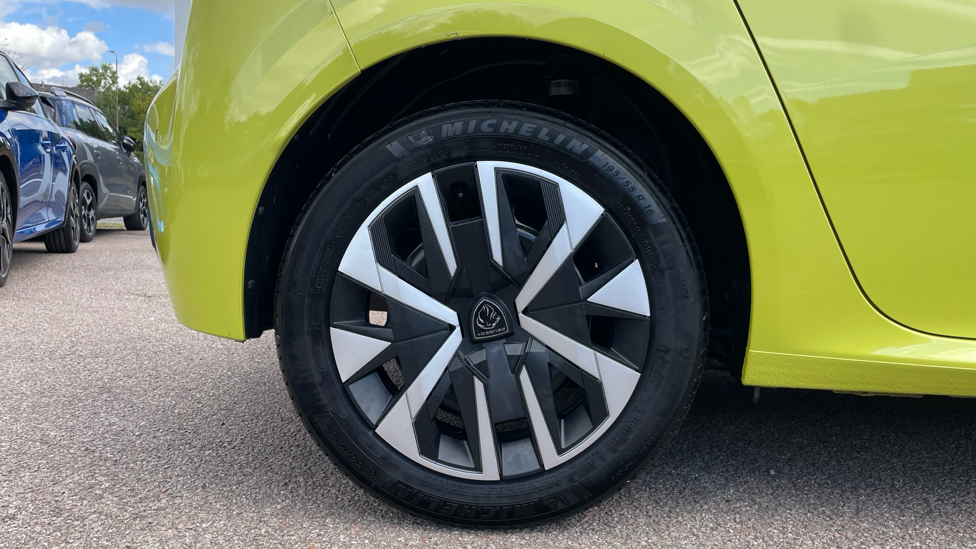 car image