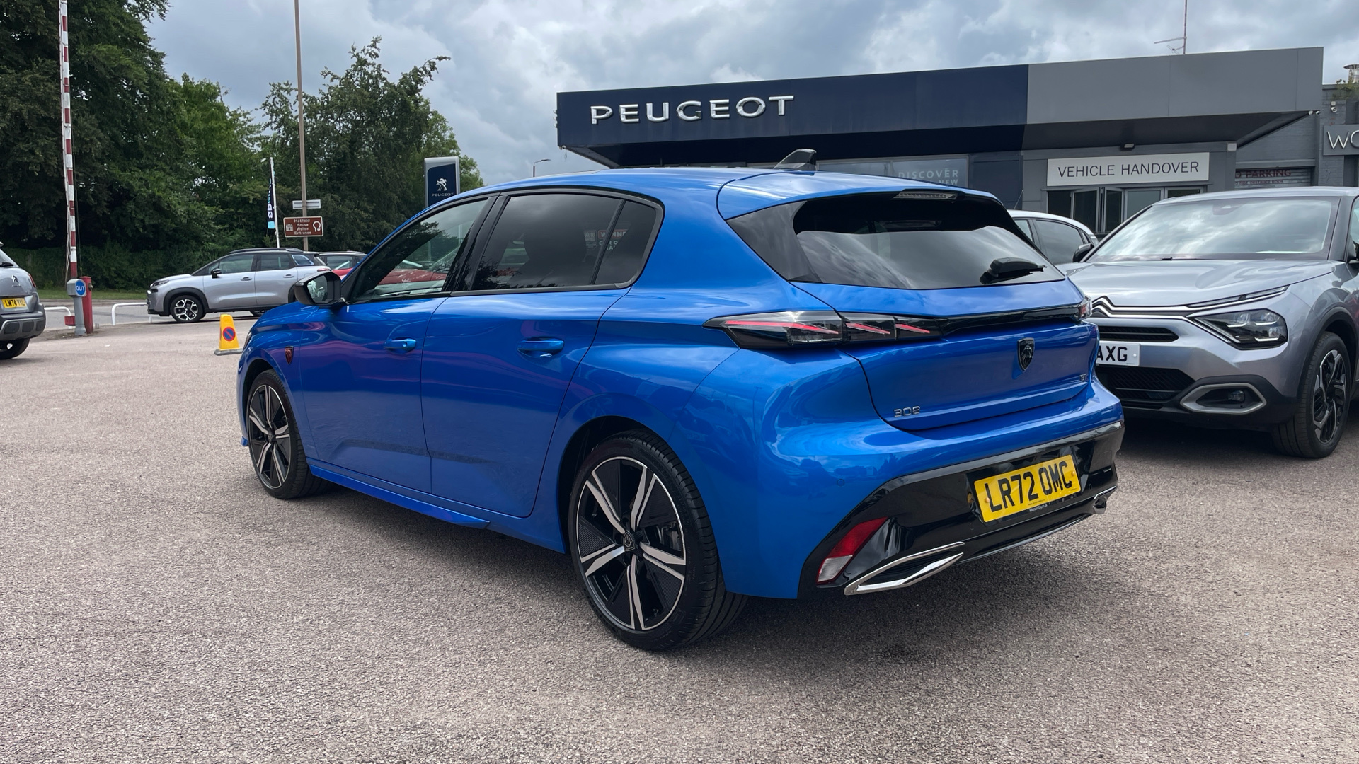 car image
