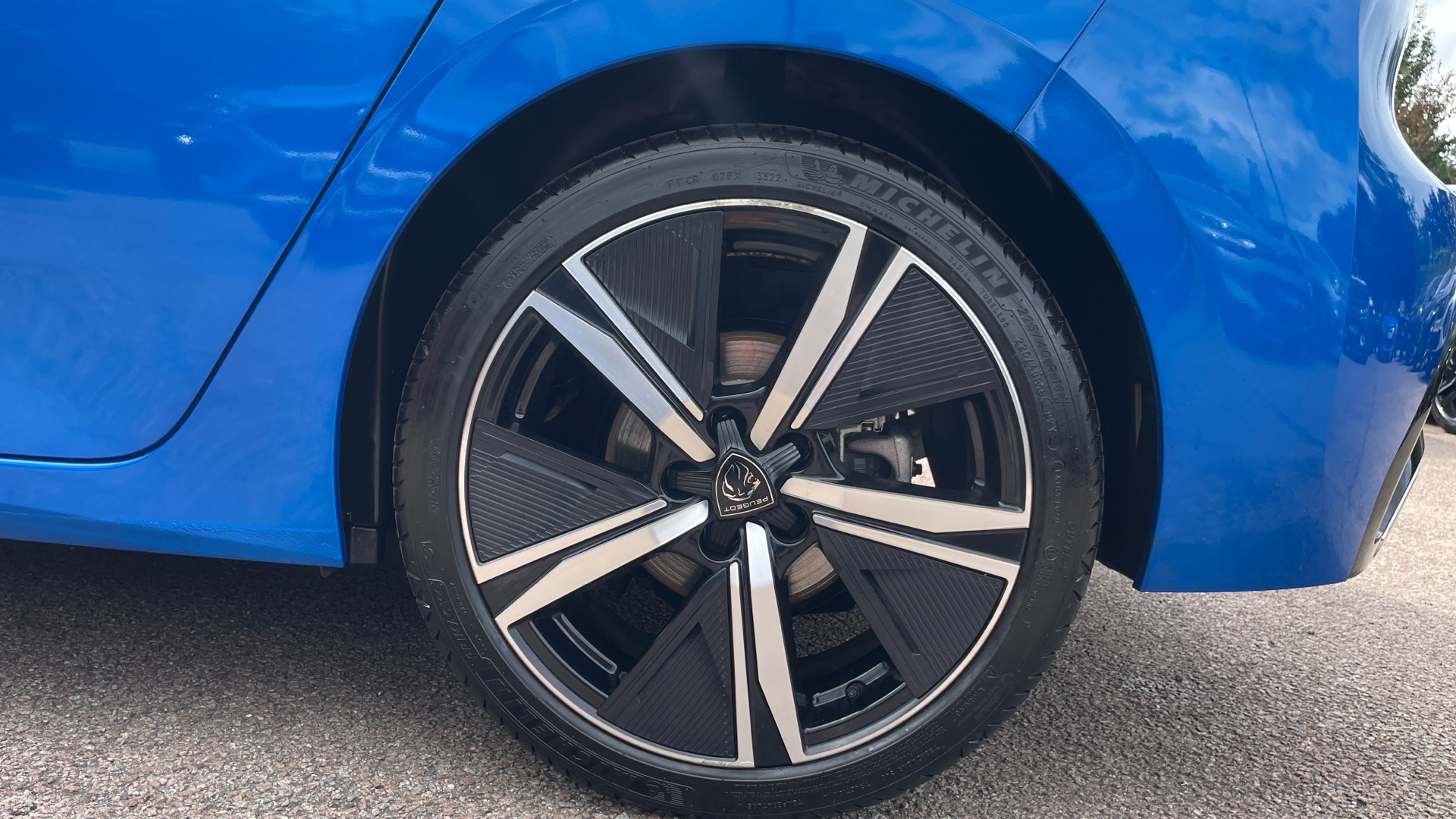 car image