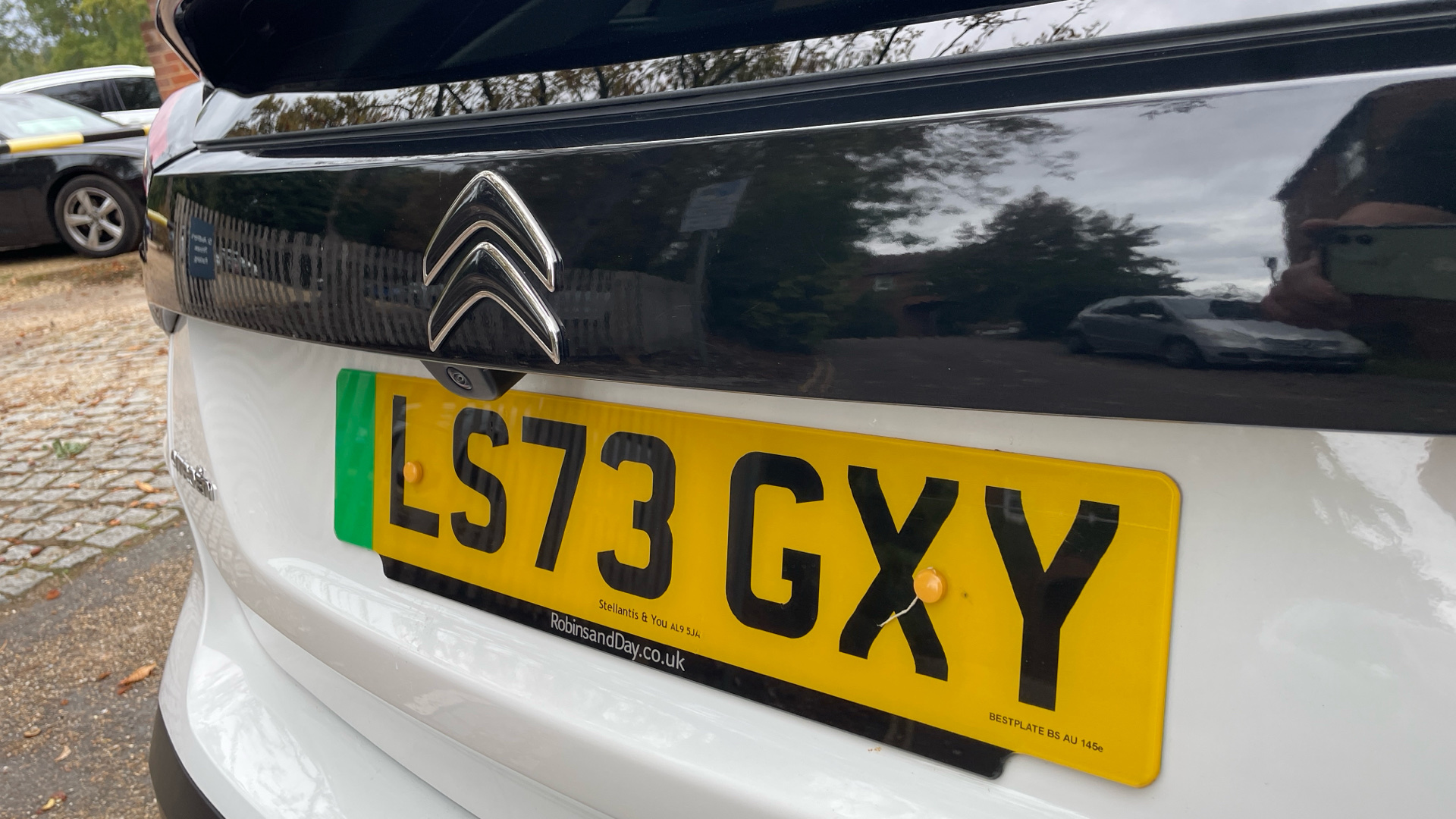 car image