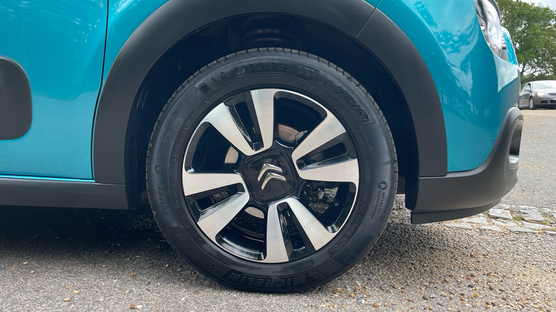 car image