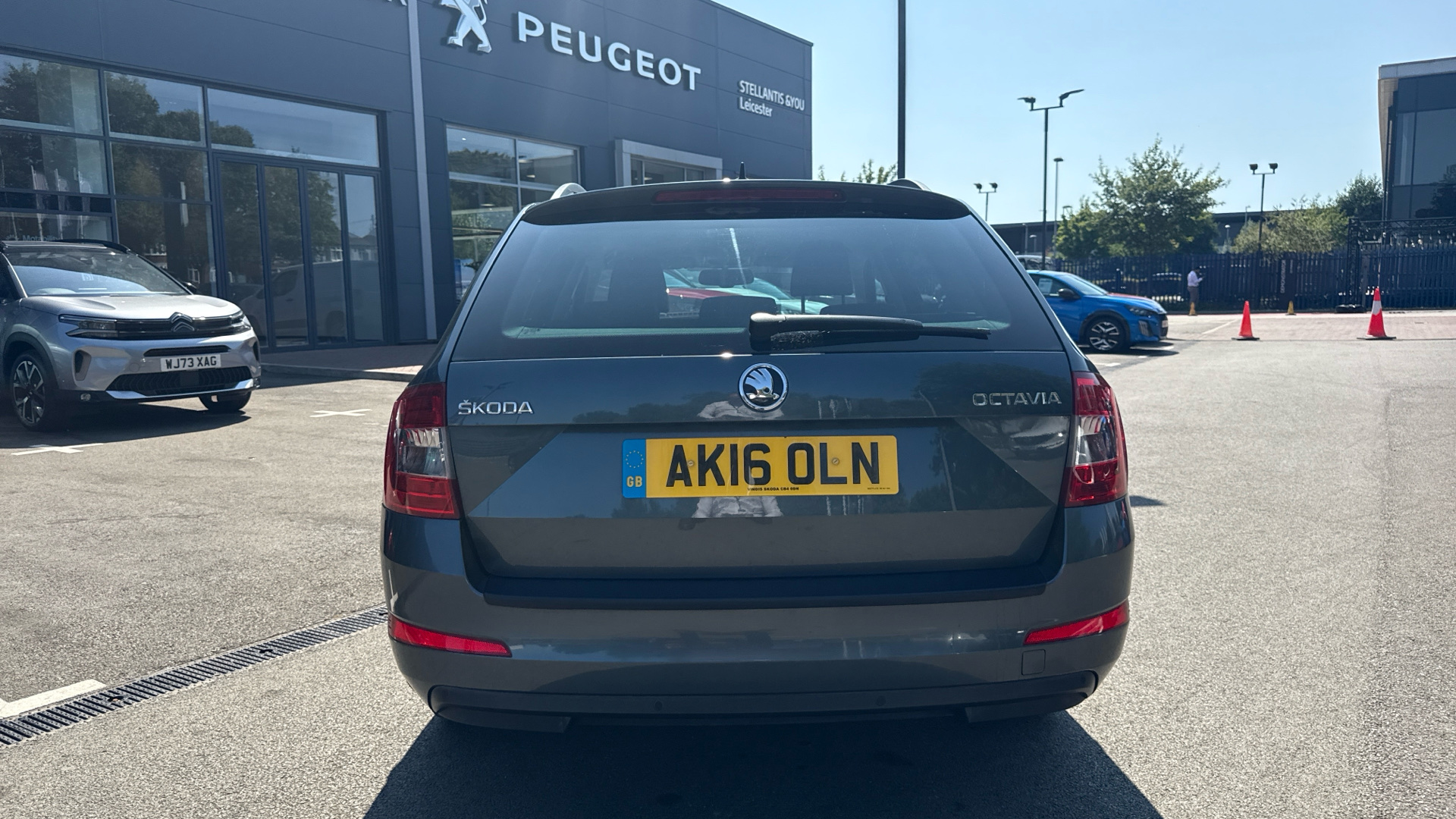 car image