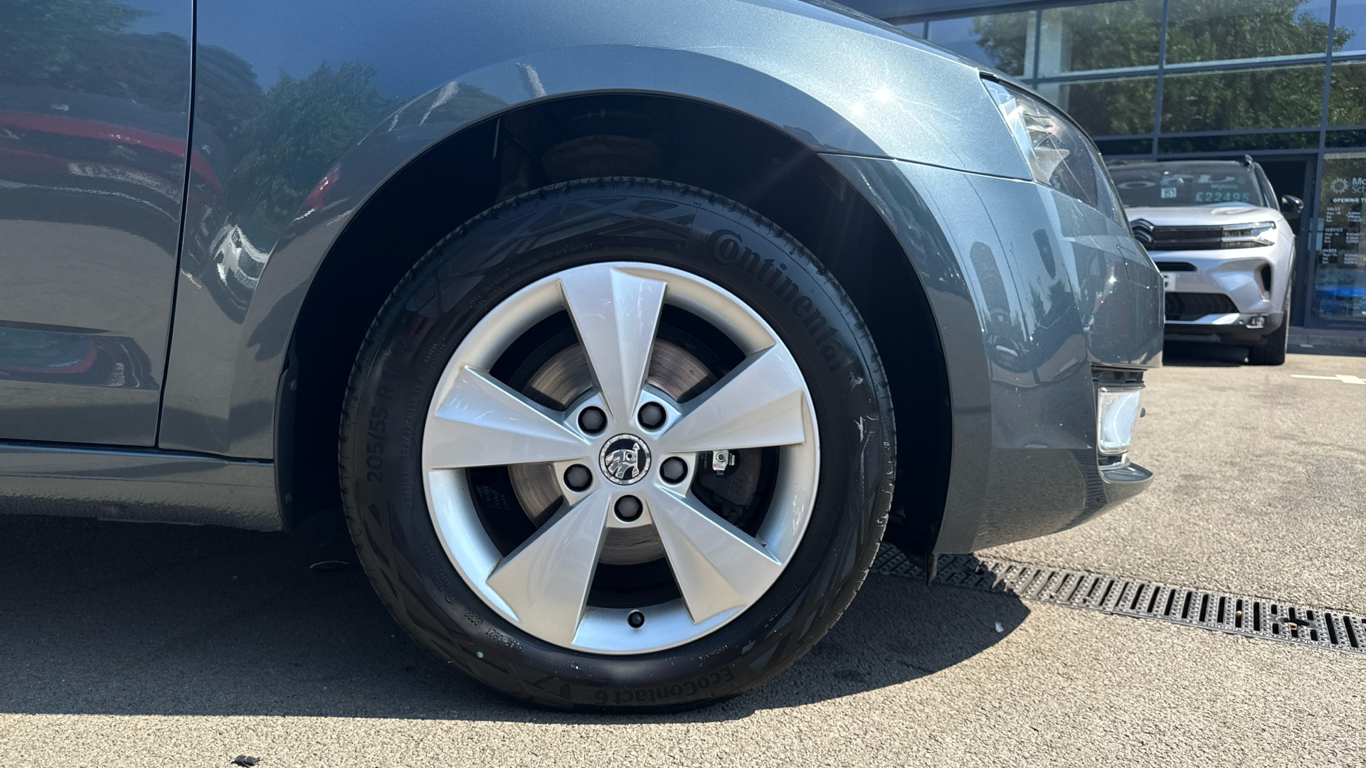 car image